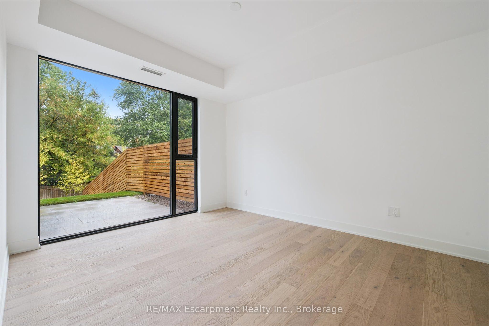 MLS #C12426530 image #12