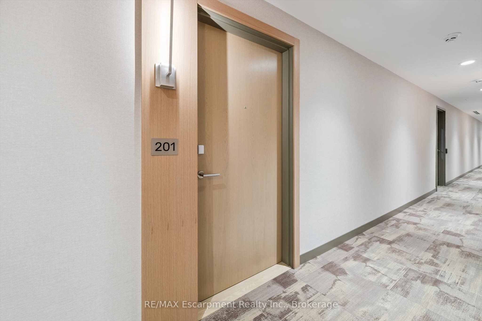 MLS #C12426530 image #2