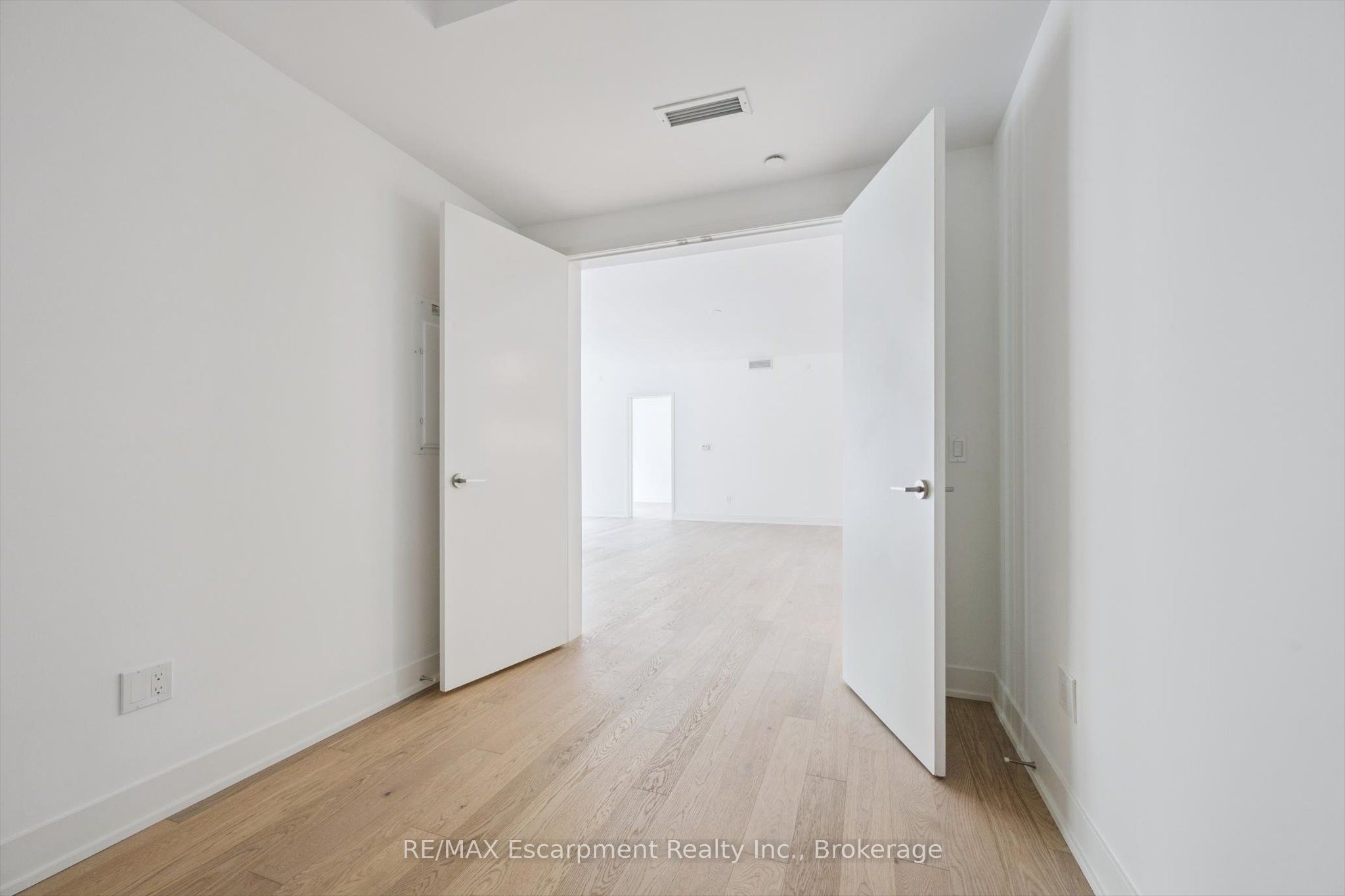 MLS #C12426530 image #24