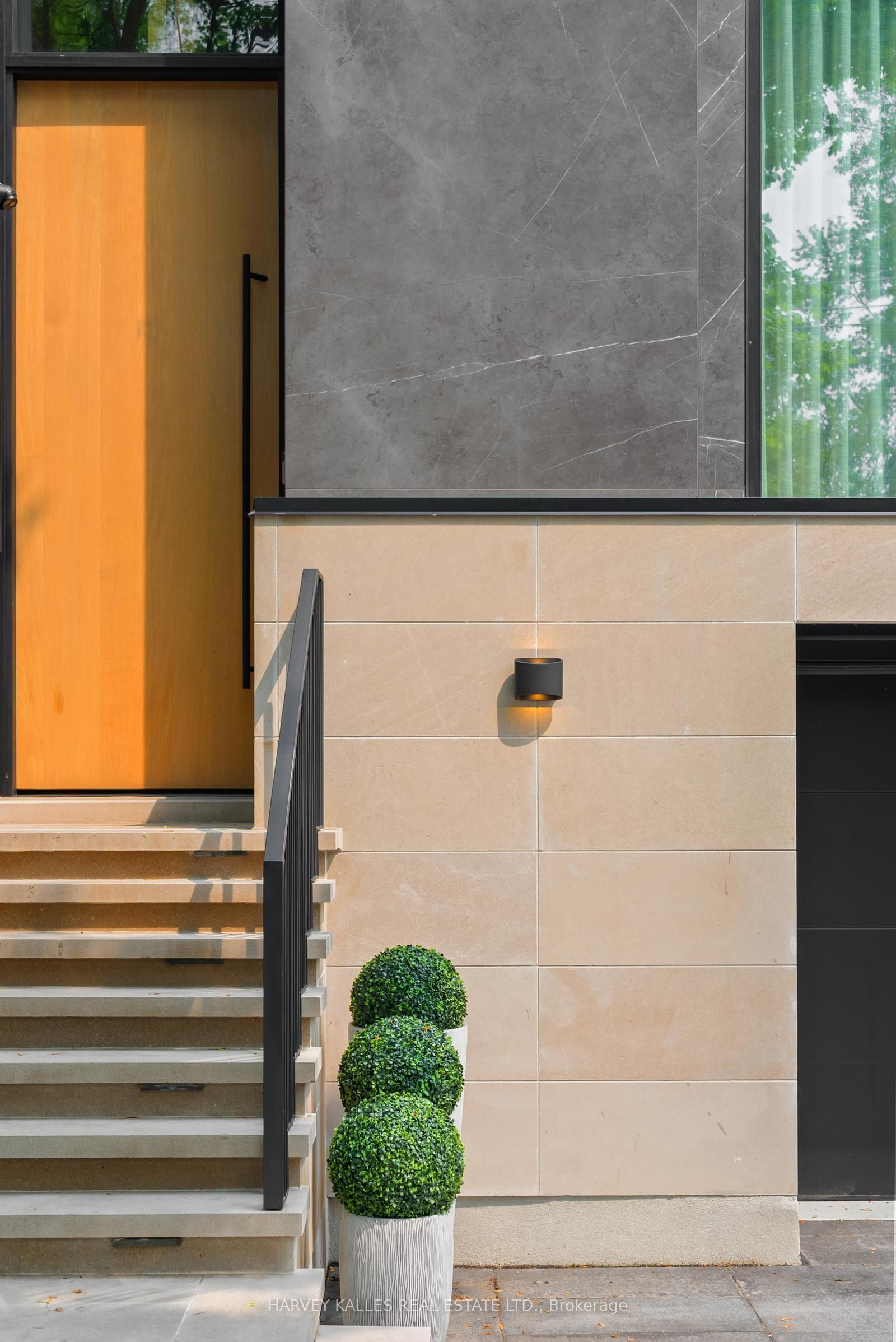 MLS #C12432865 image #1