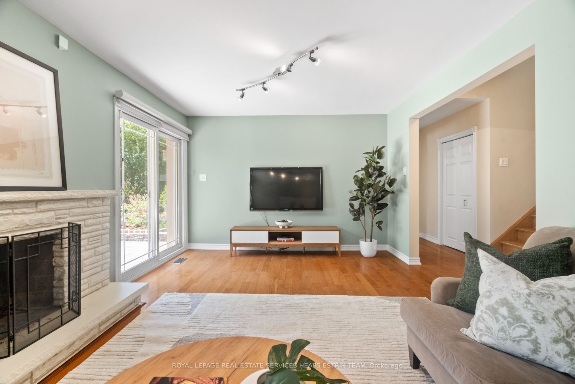 MLS #C12435062 image #12