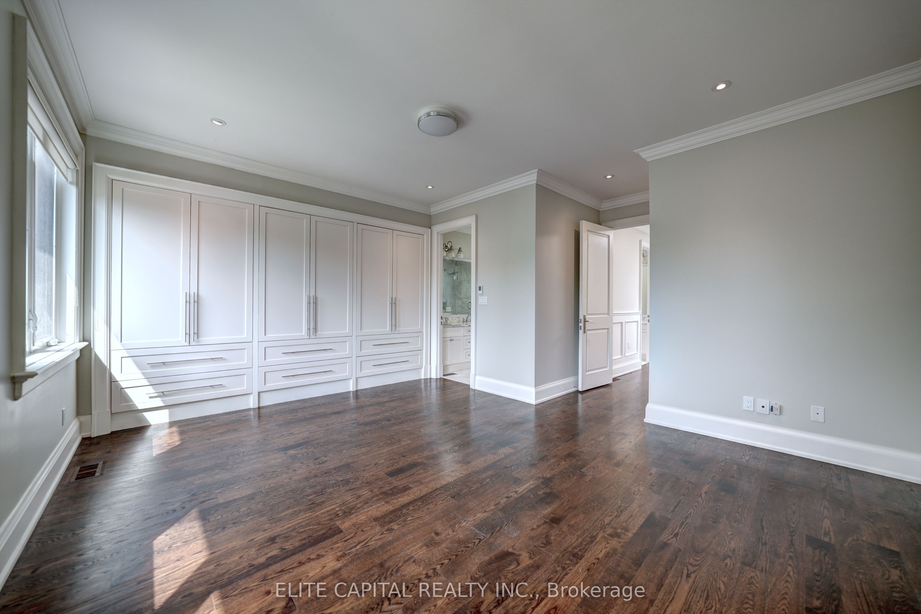 MLS #C12435860 image #12