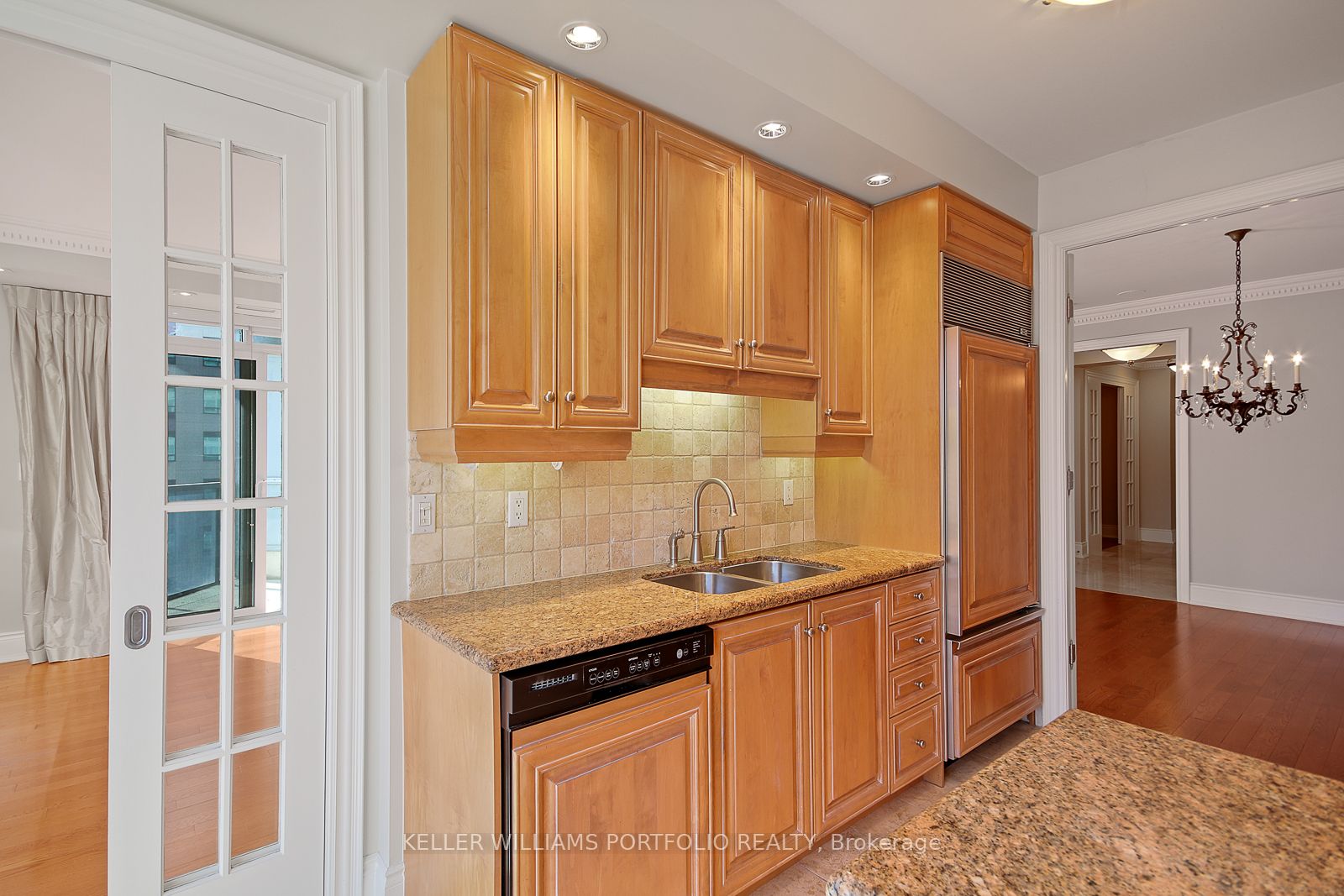 MLS #C12440609 image #12