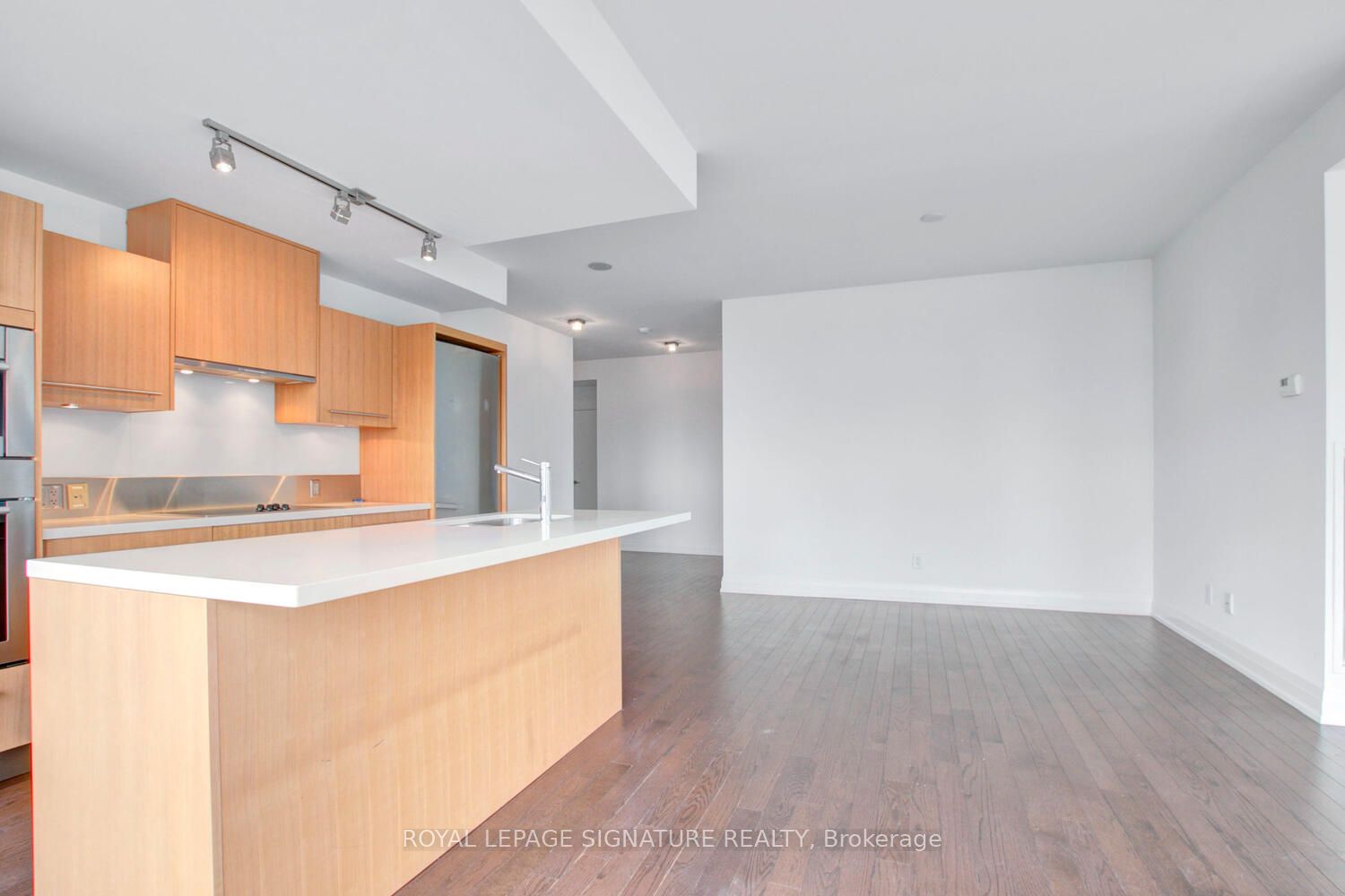 MLS #C12440719 image #12