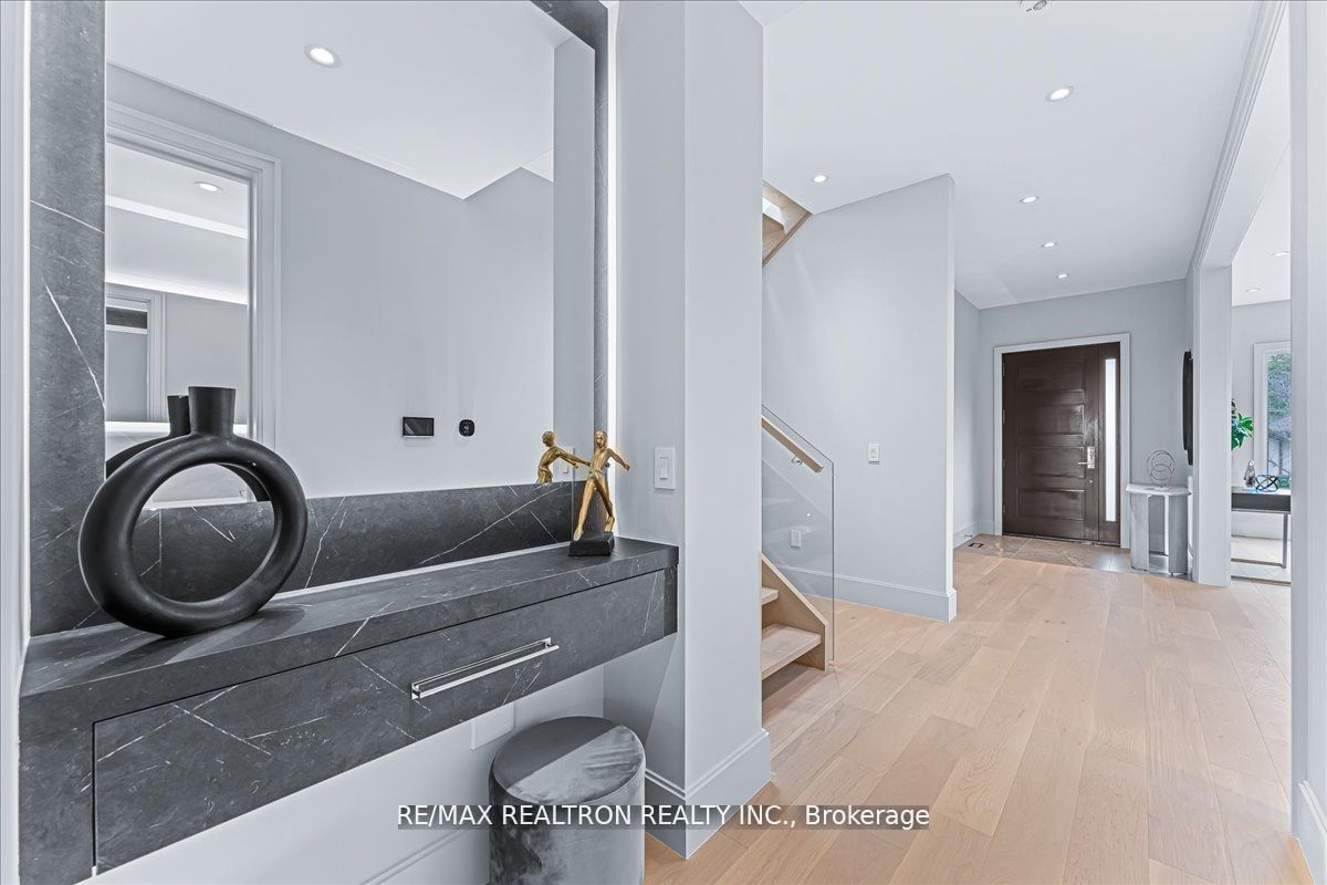 MLS #C12448824 image #12