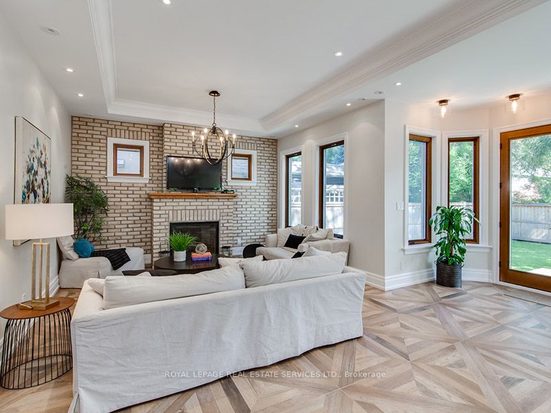 MLS #C12452203 image #12