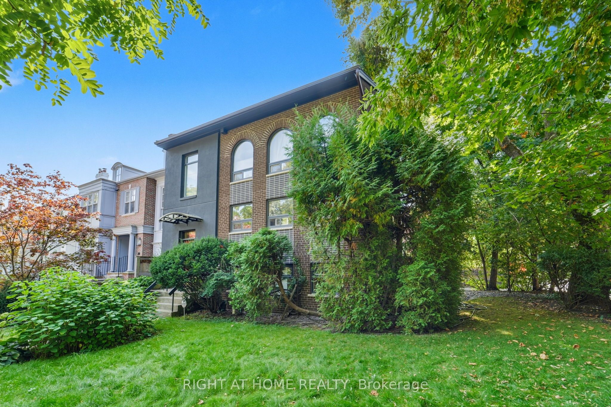 MLS #C12452579 image #1