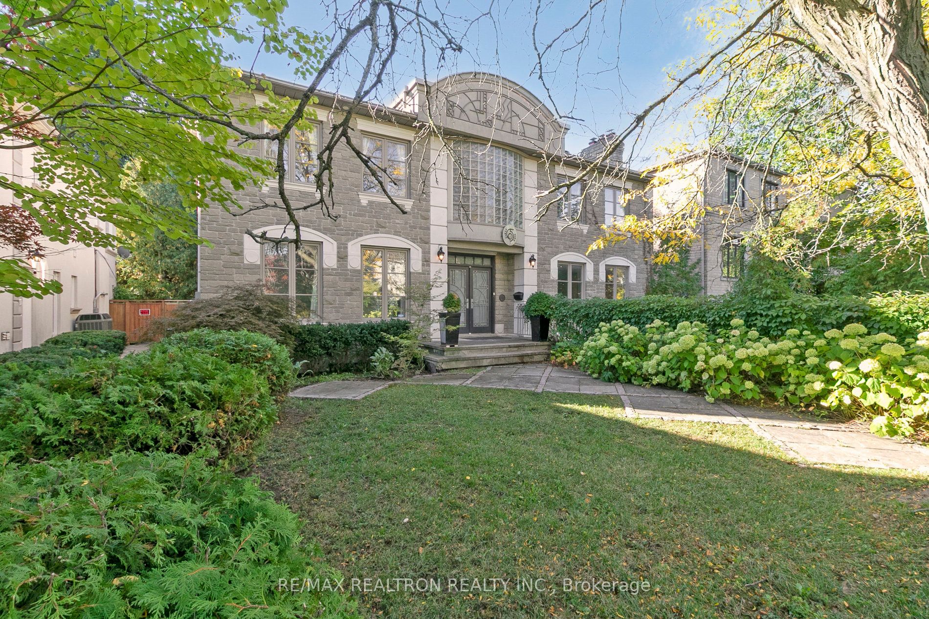 MLS #C12454232 image #1