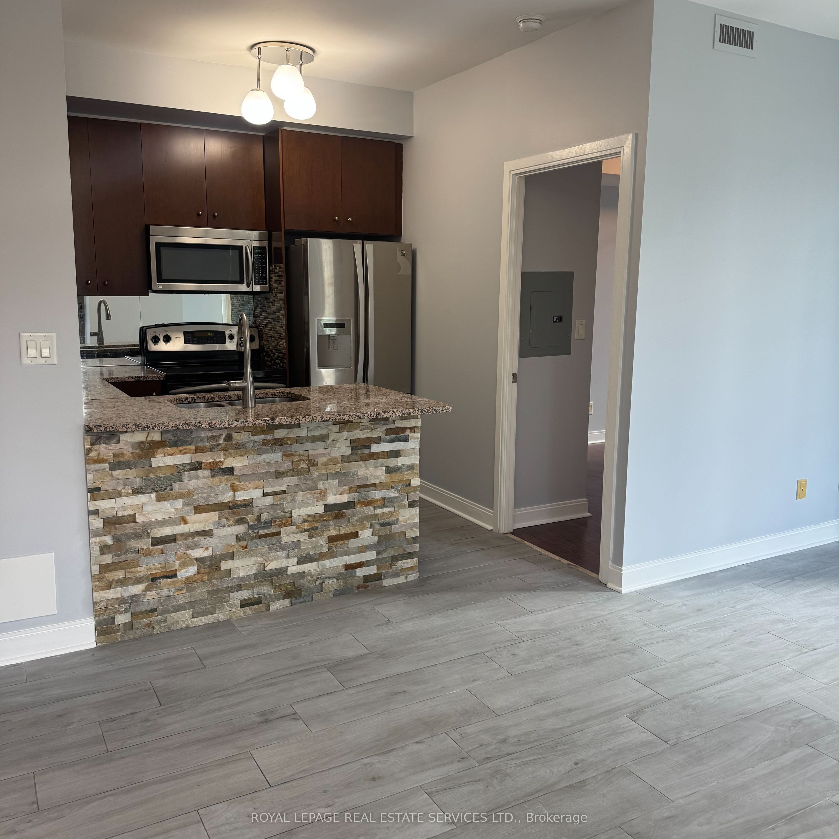 MLS #C12455759 image #21