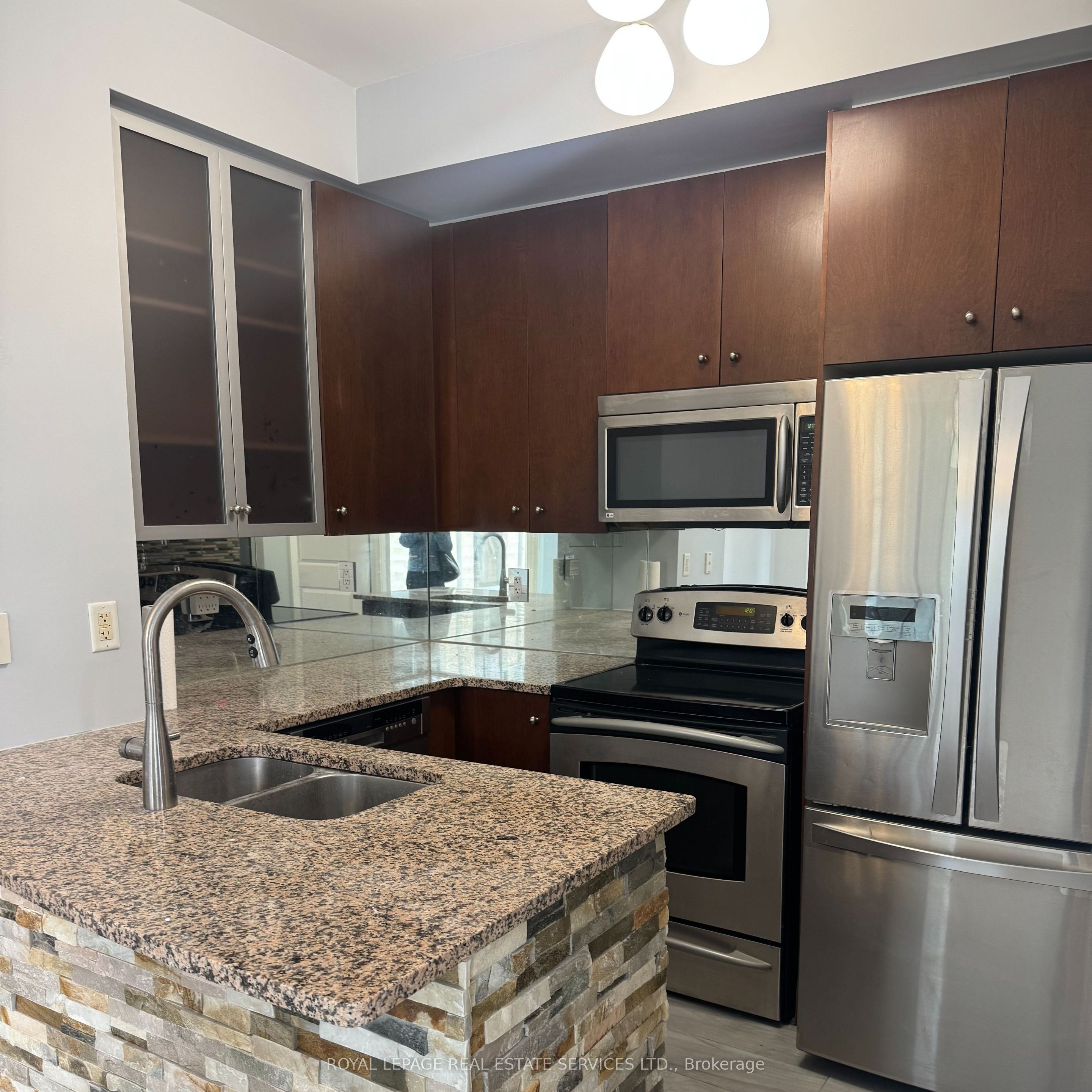 MLS #C12455759 image #8