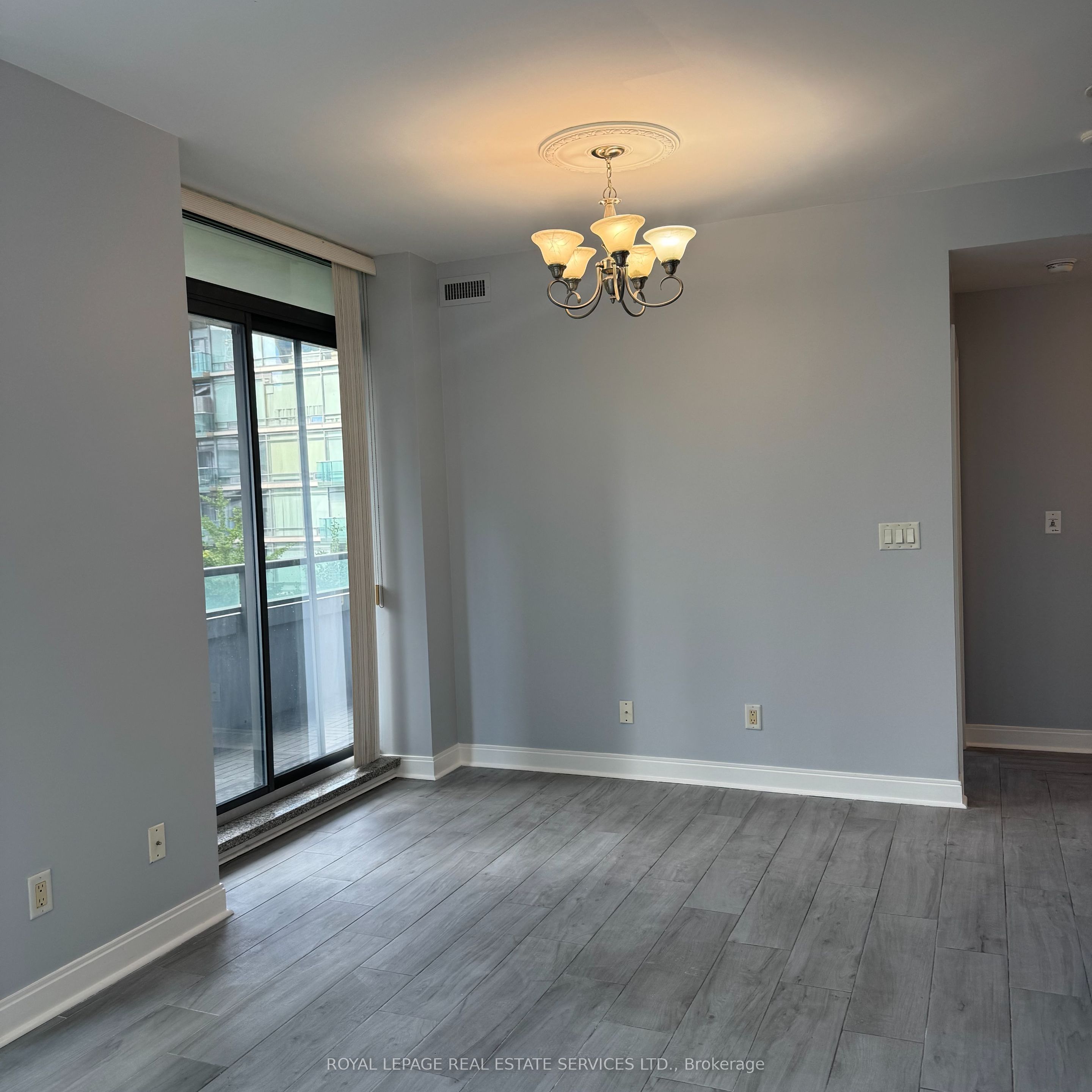 MLS #C12455759 image #9