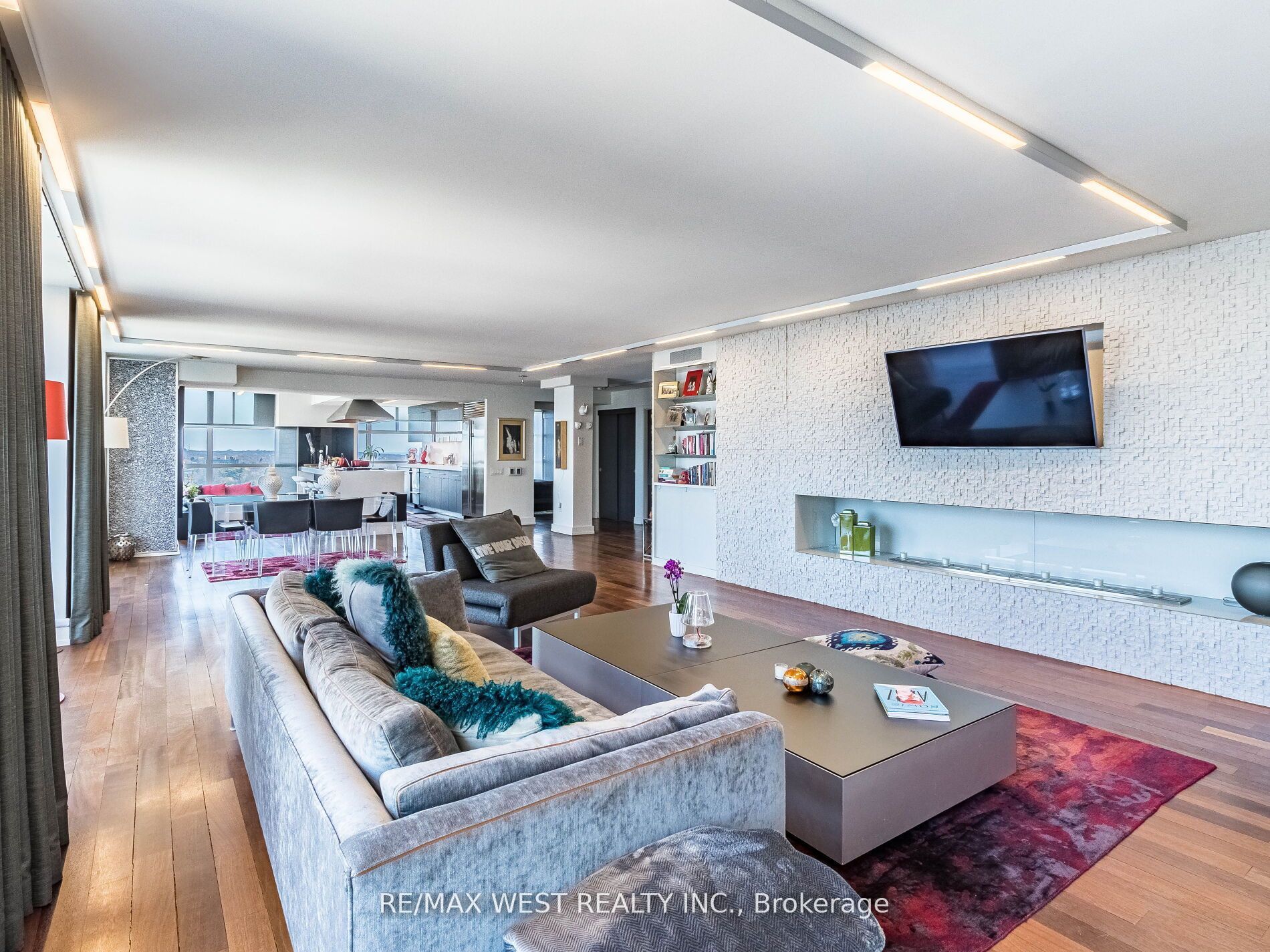 MLS #C12465491 image #9