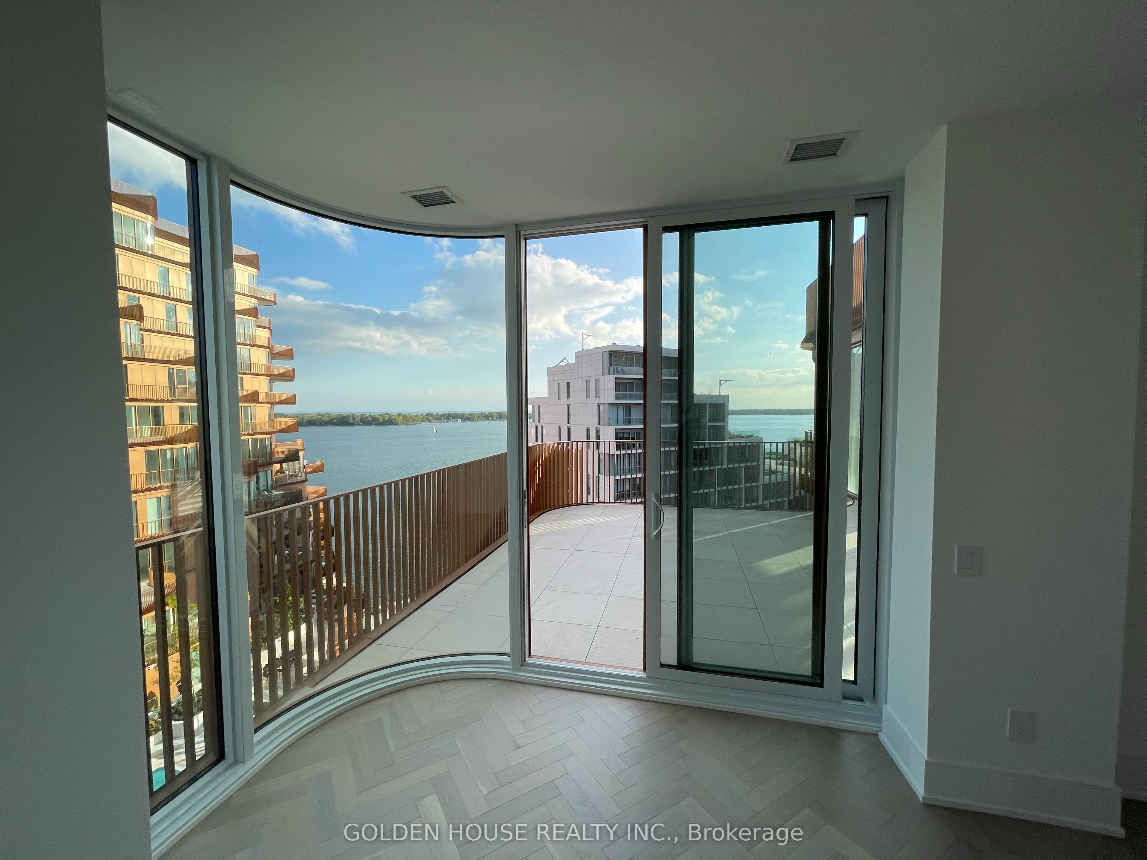 MLS #C12465526 image #12