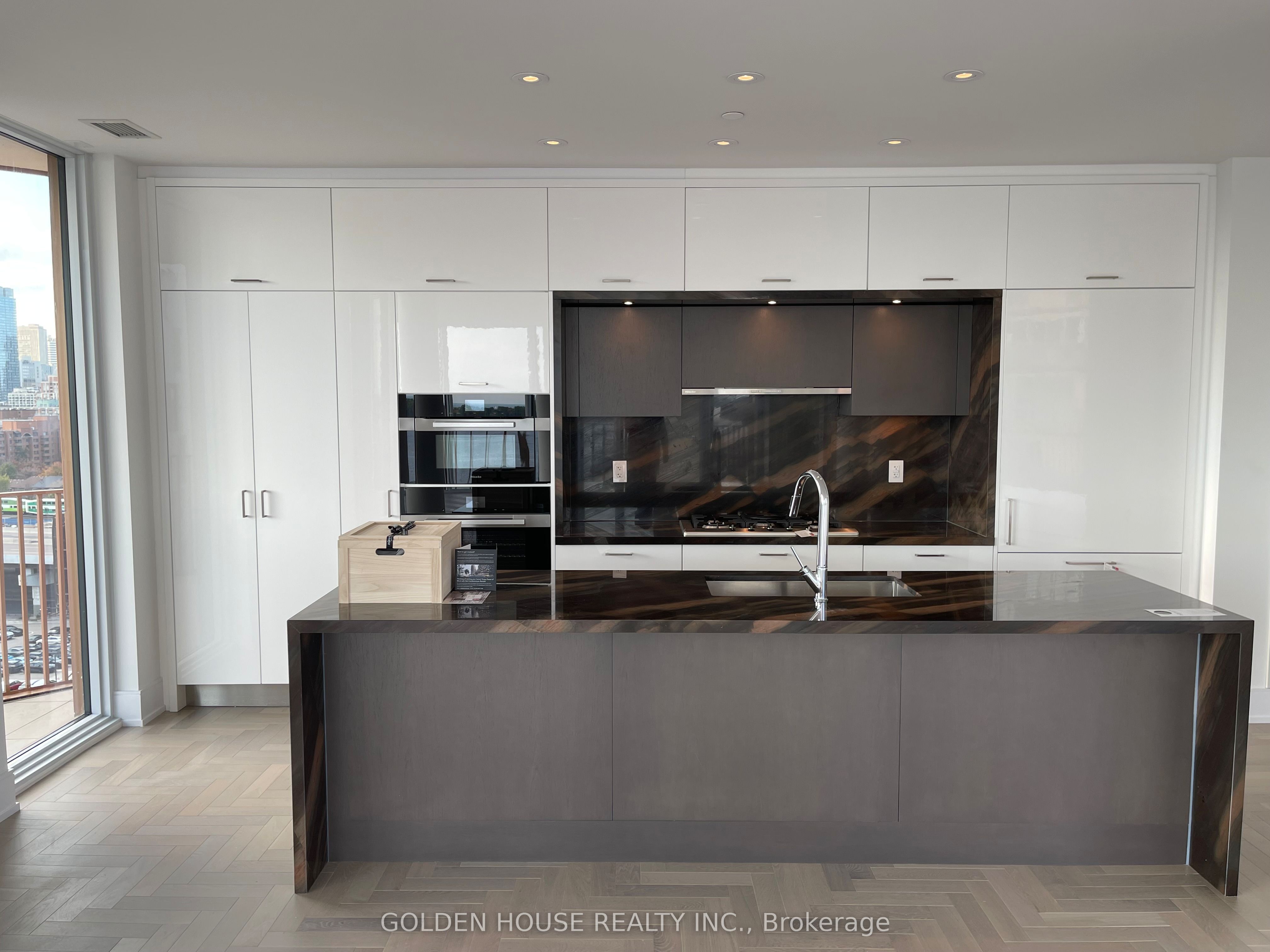 MLS #C12465526 image #7