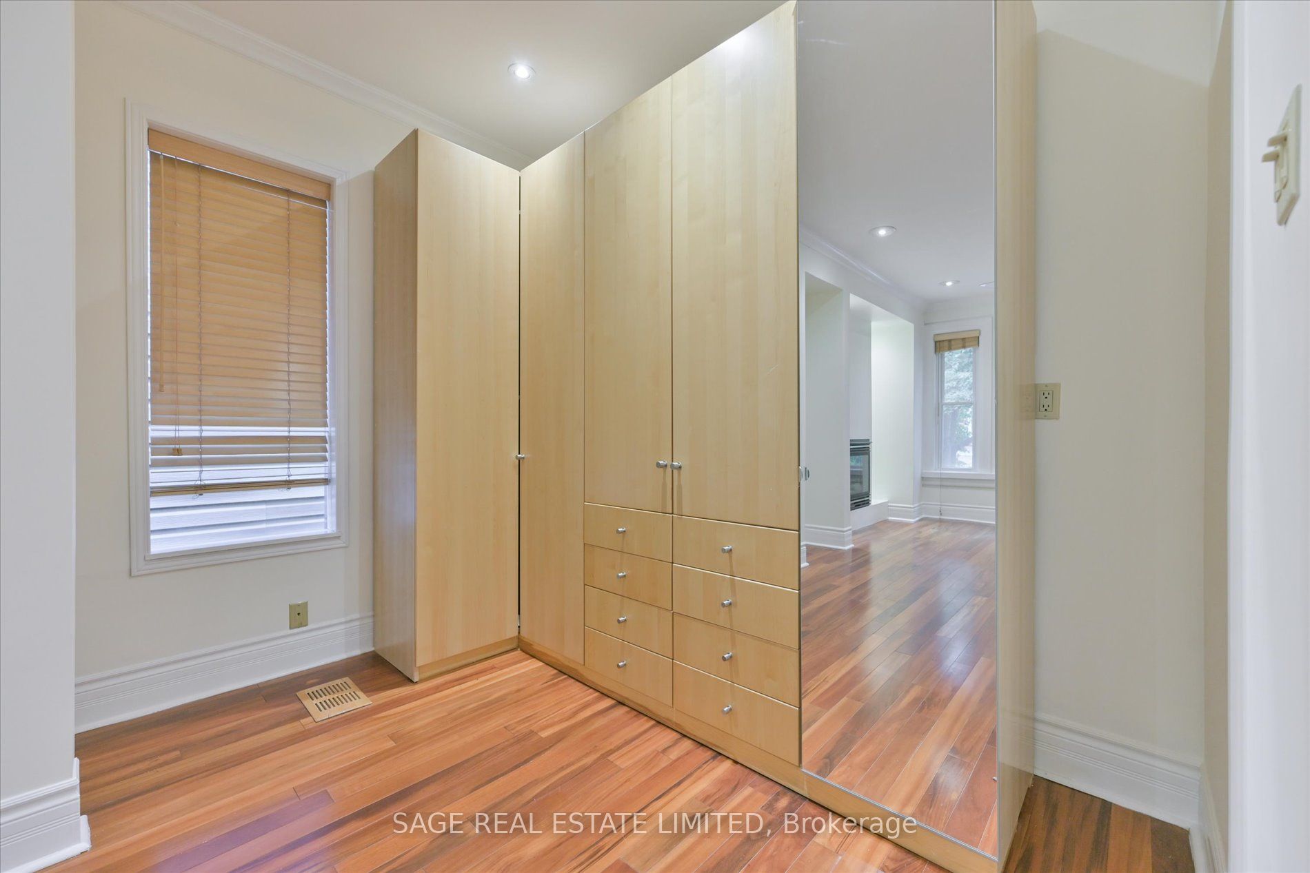 MLS #C12478208 image #22