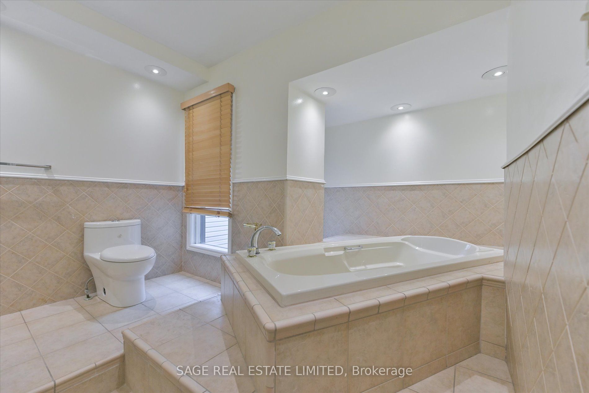 MLS #C12478208 image #24