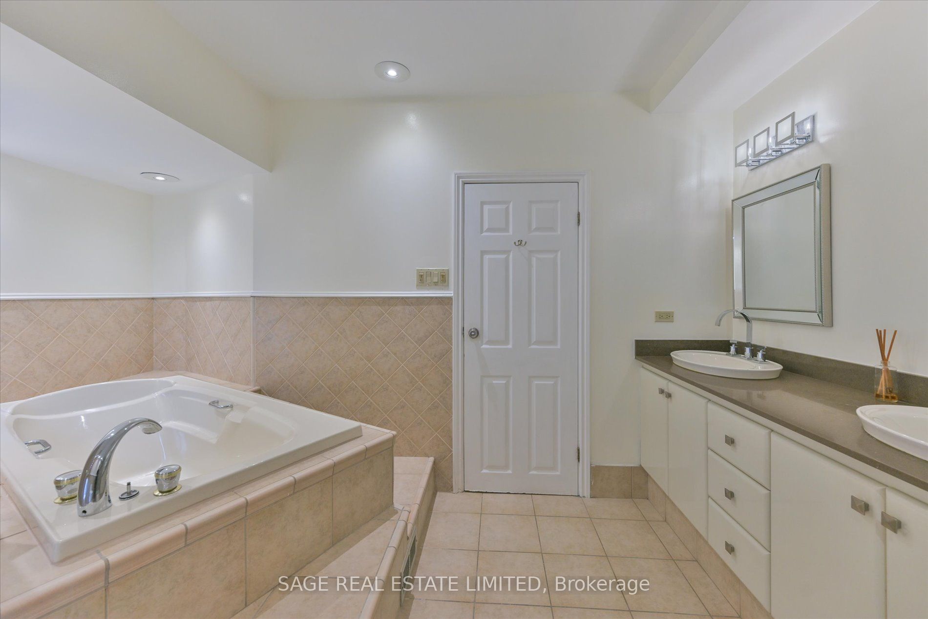 MLS #C12478208 image #25