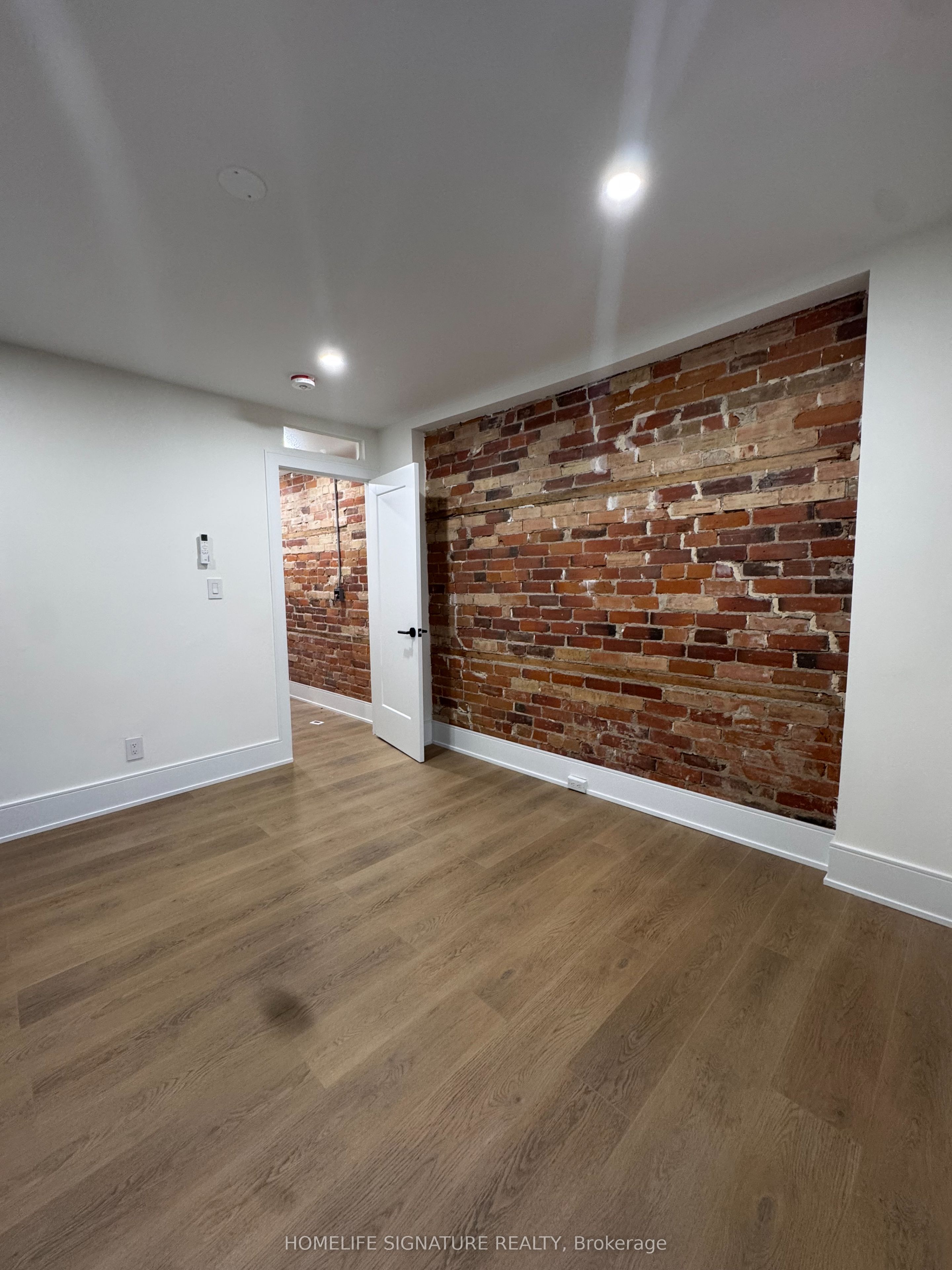 MLS #C12482249 image #12