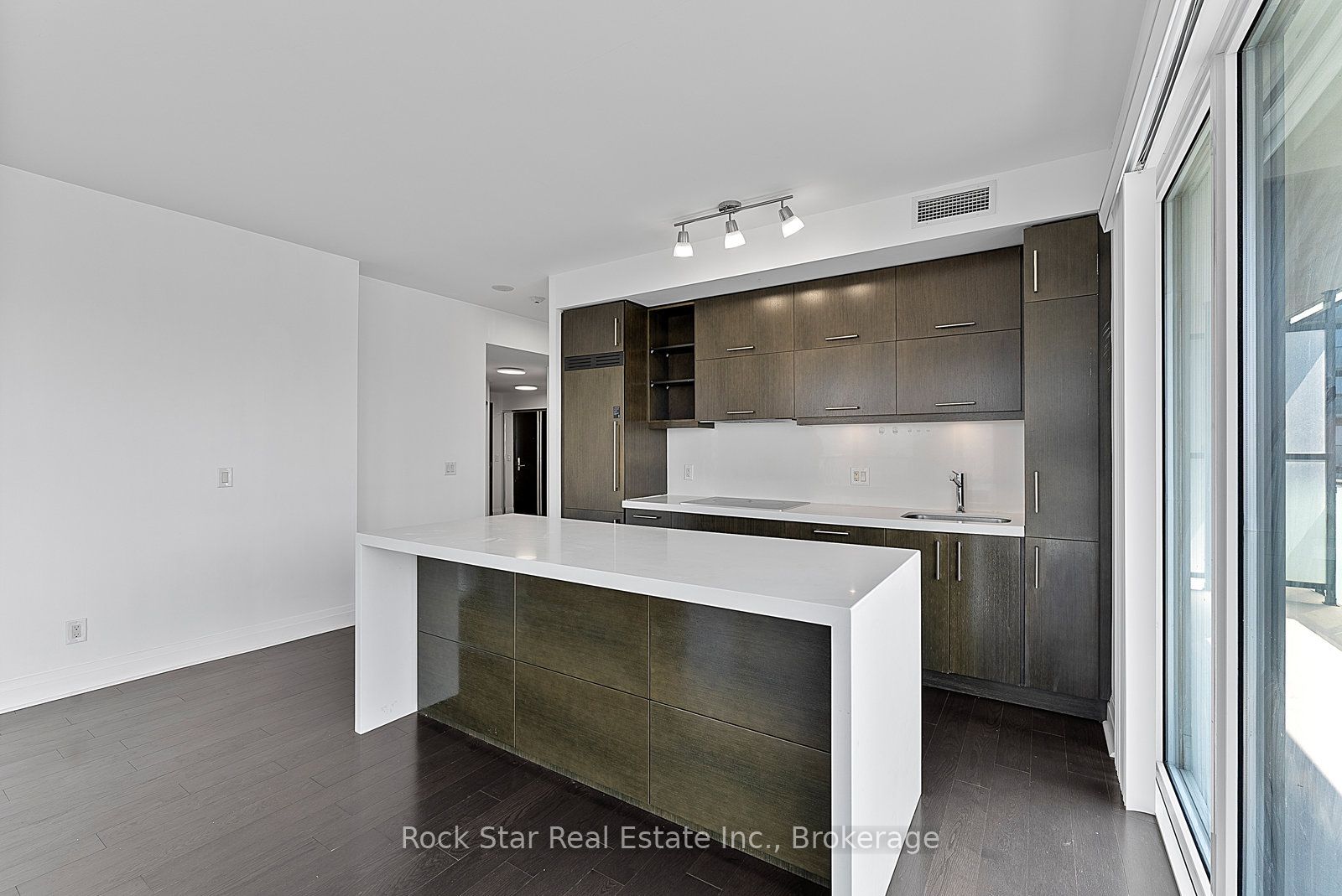 MLS #C12484707 image #10