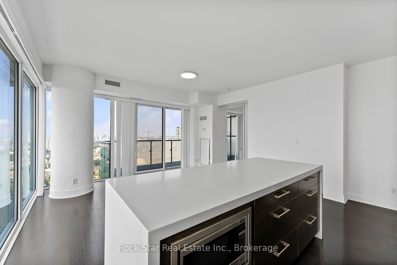 MLS #C12484707 image #12