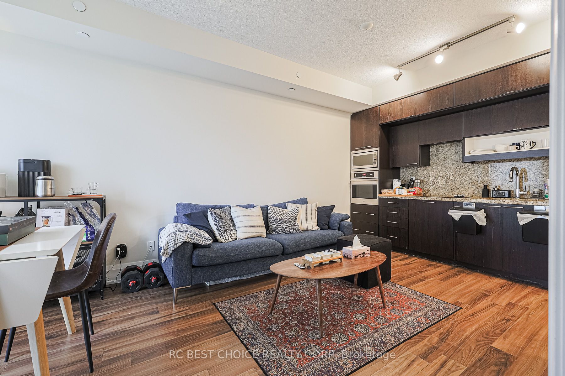 MLS #C12488396 image #12