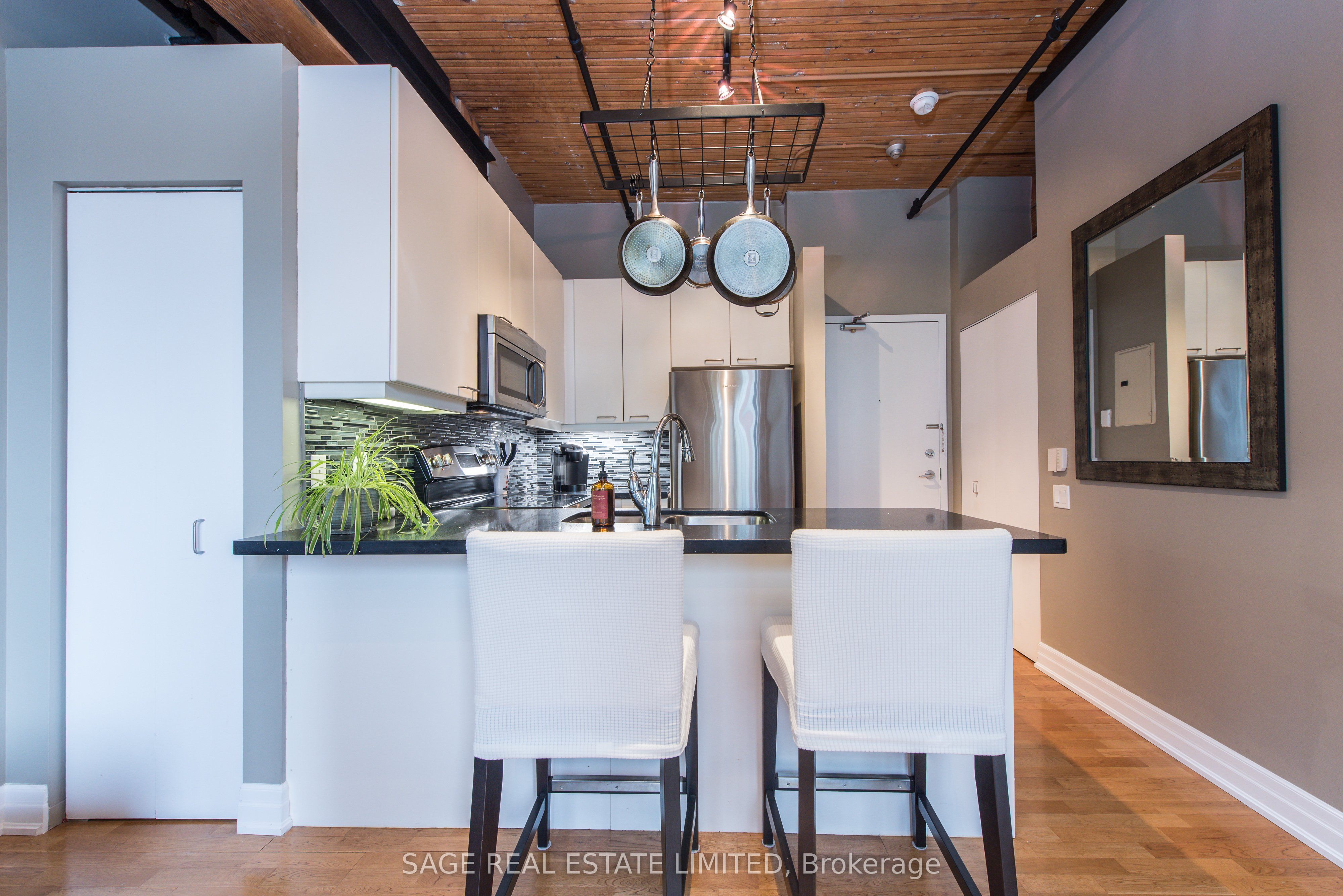 MLS #C12488560 image #16