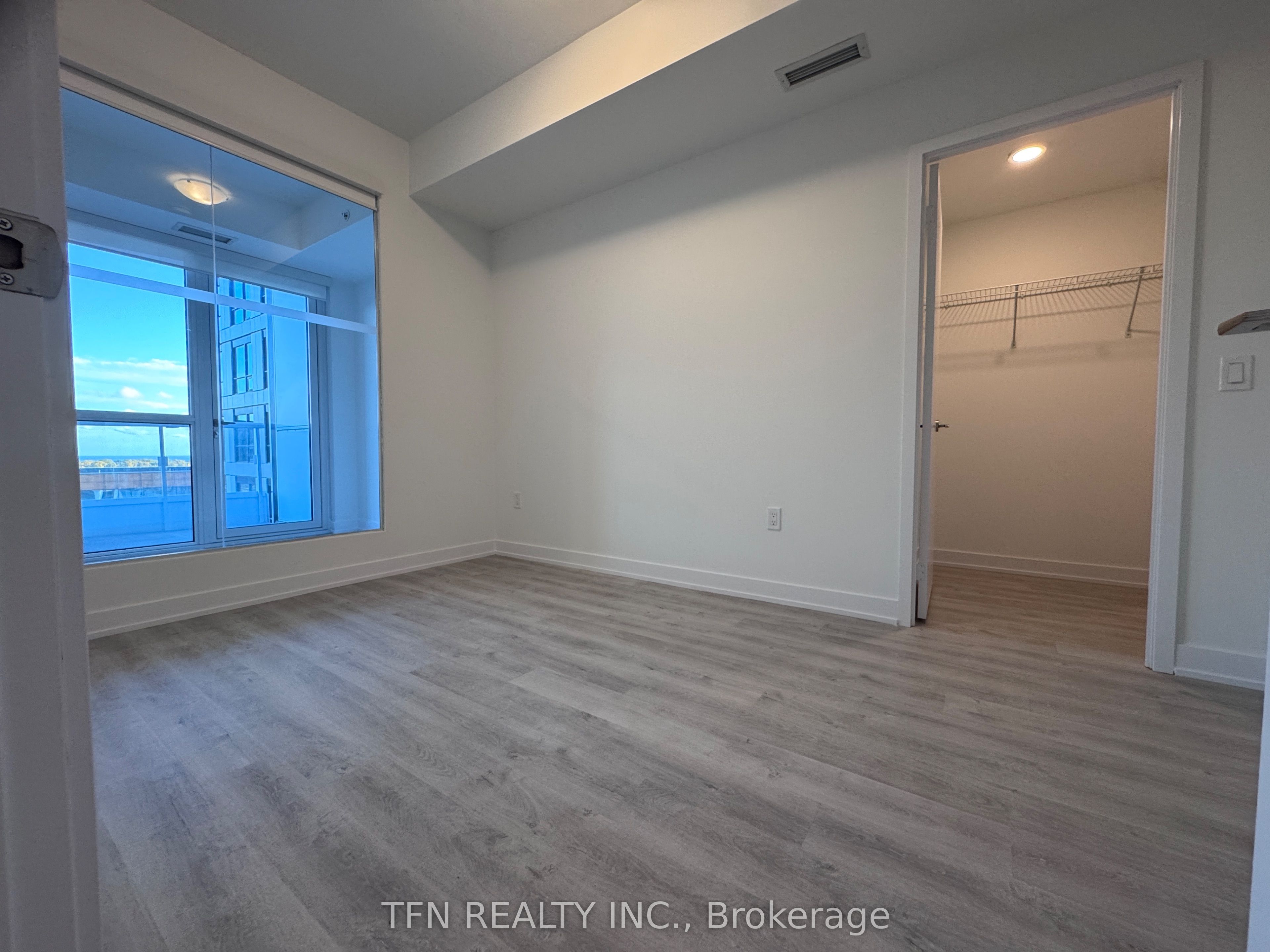 MLS #C12488596 image #1