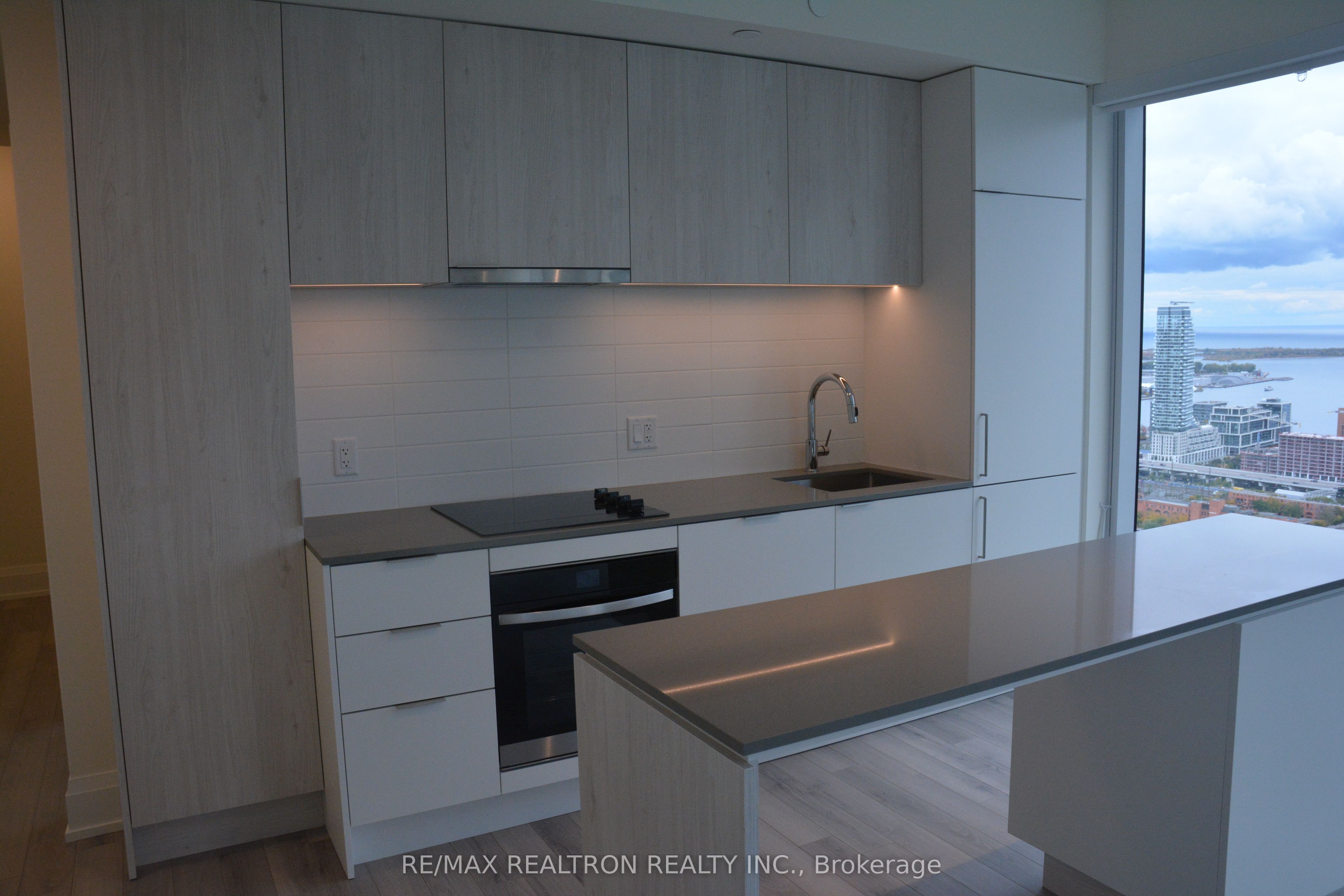 MLS #C12488626 image #4