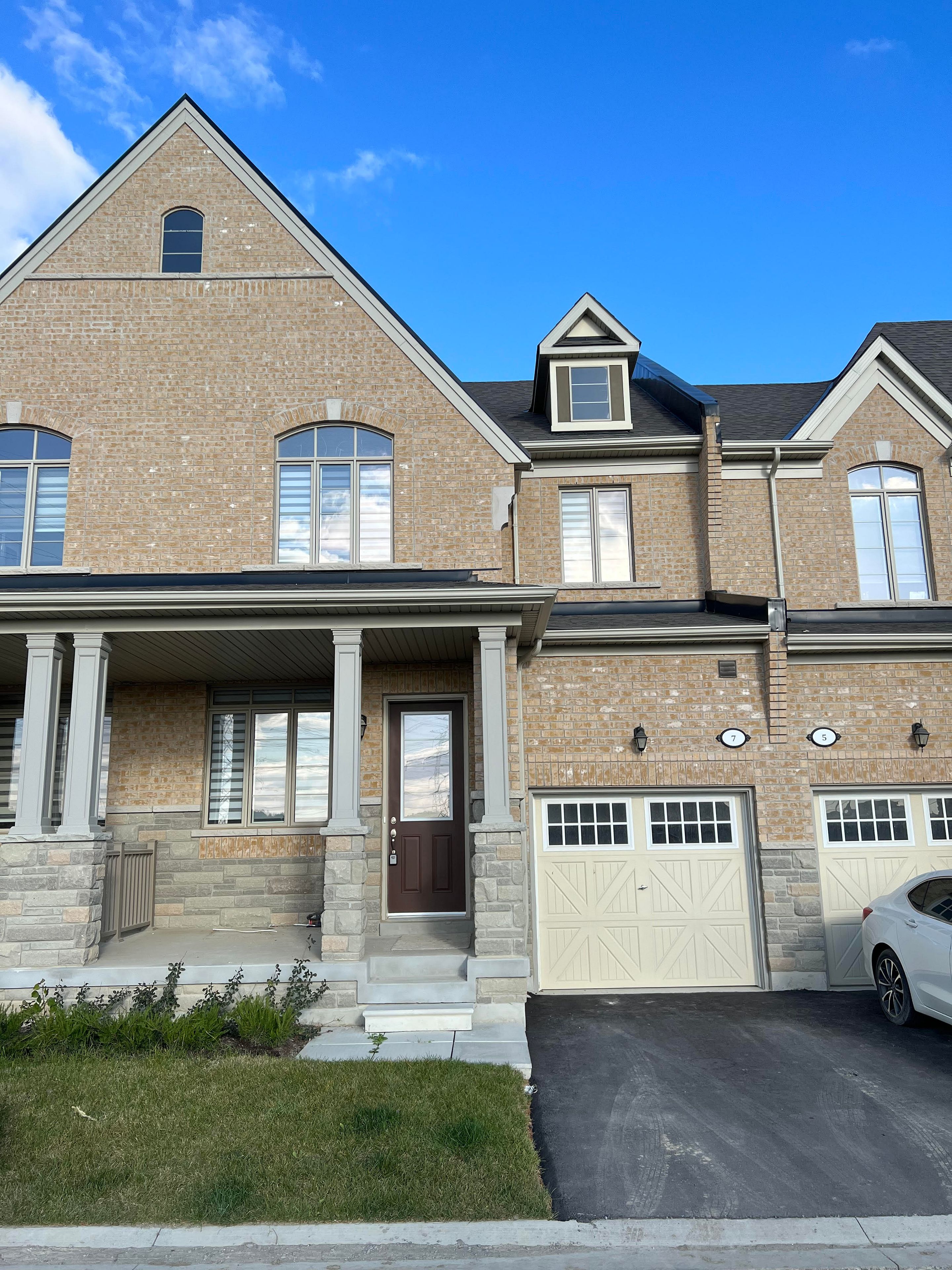 MLS #E12338112 image #0