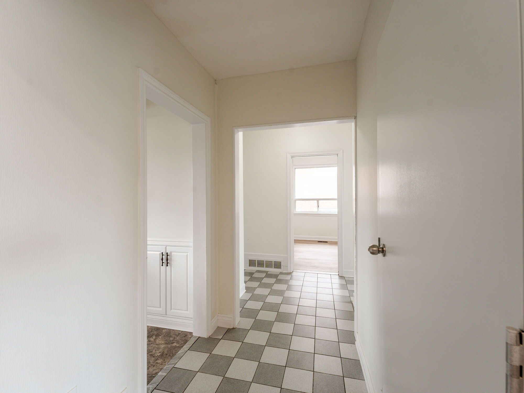 MLS #E12353816 image #0