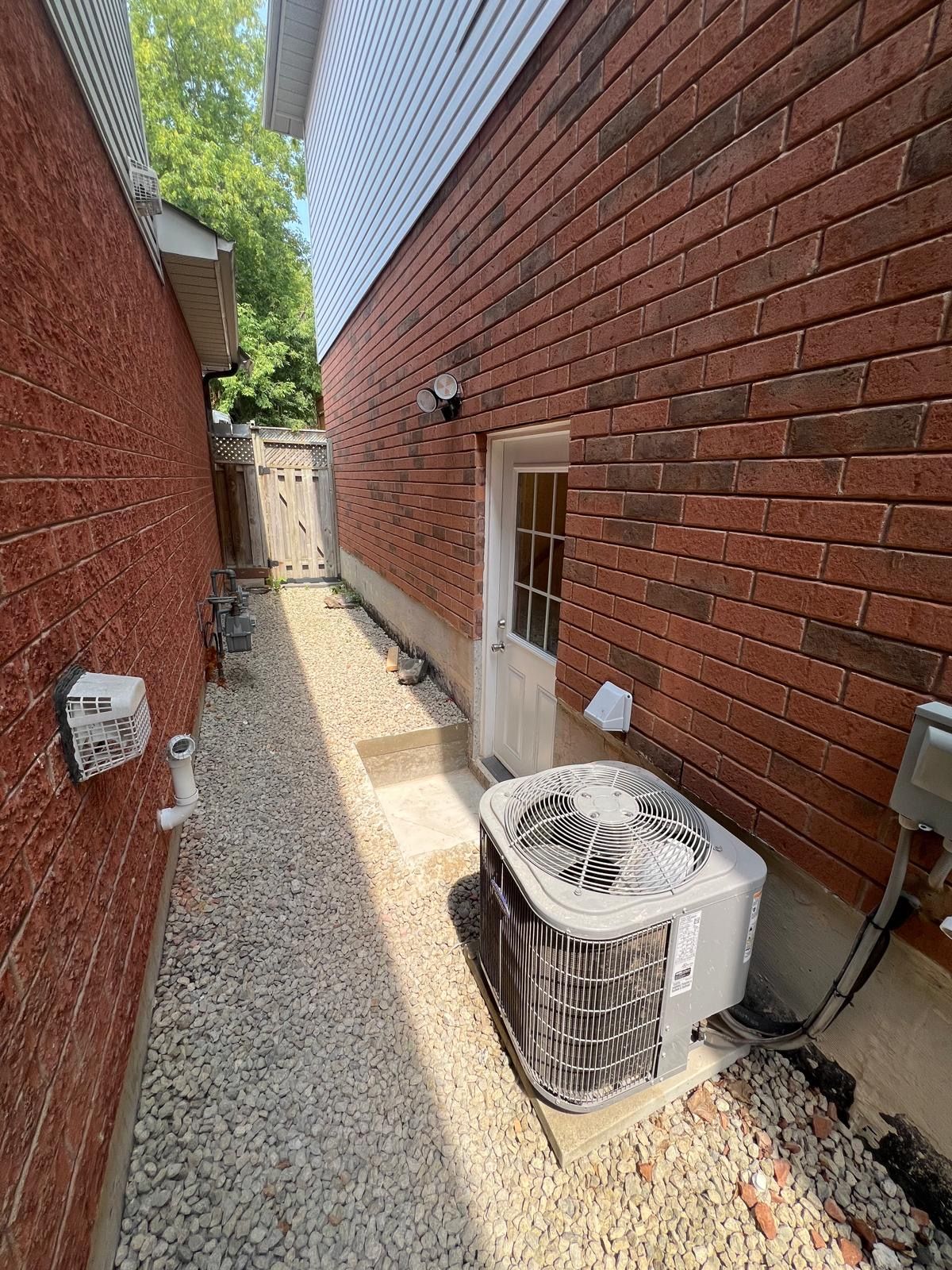 MLS #E12378478 image #0