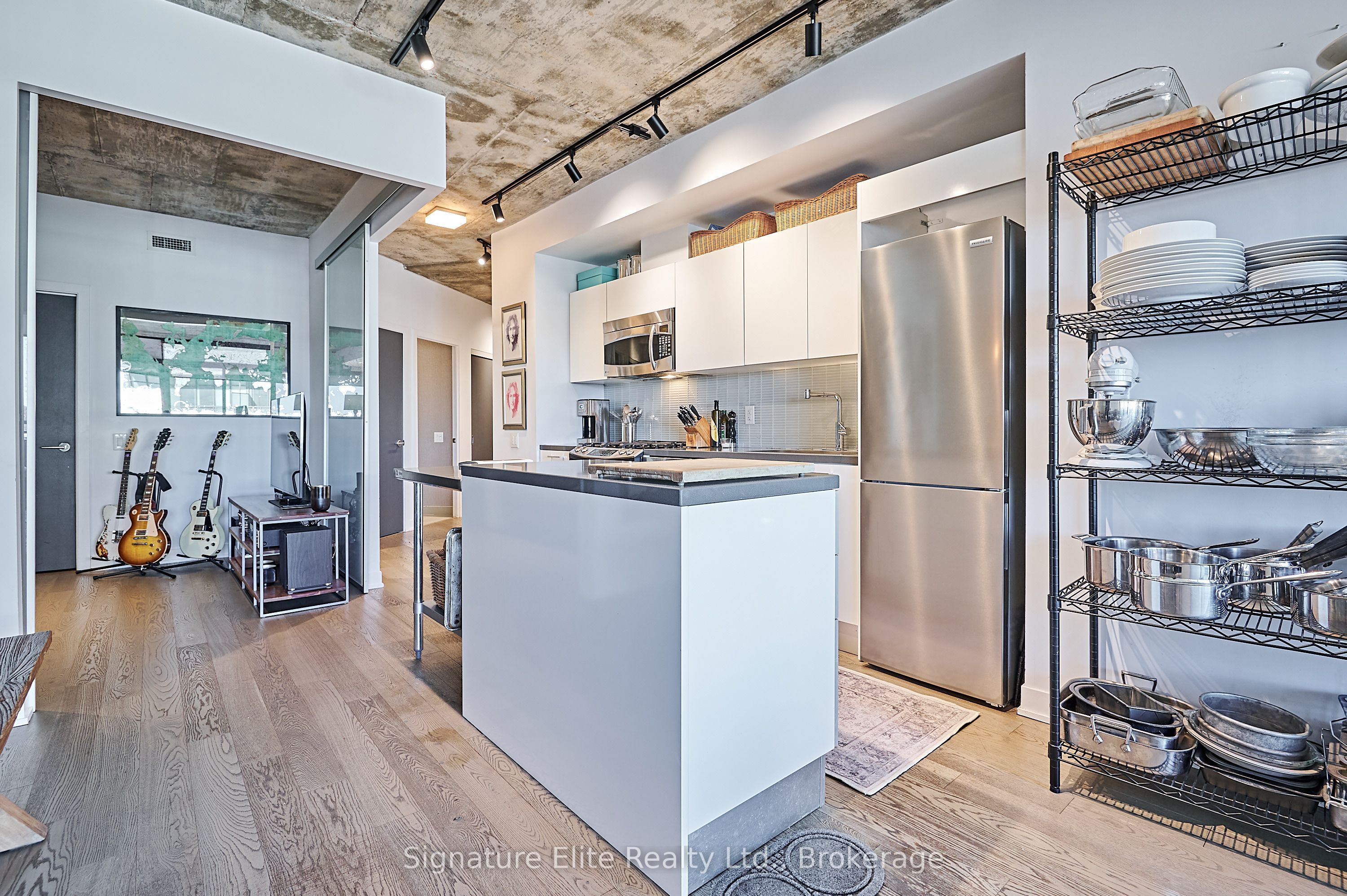 MLS #E12385402 image #9