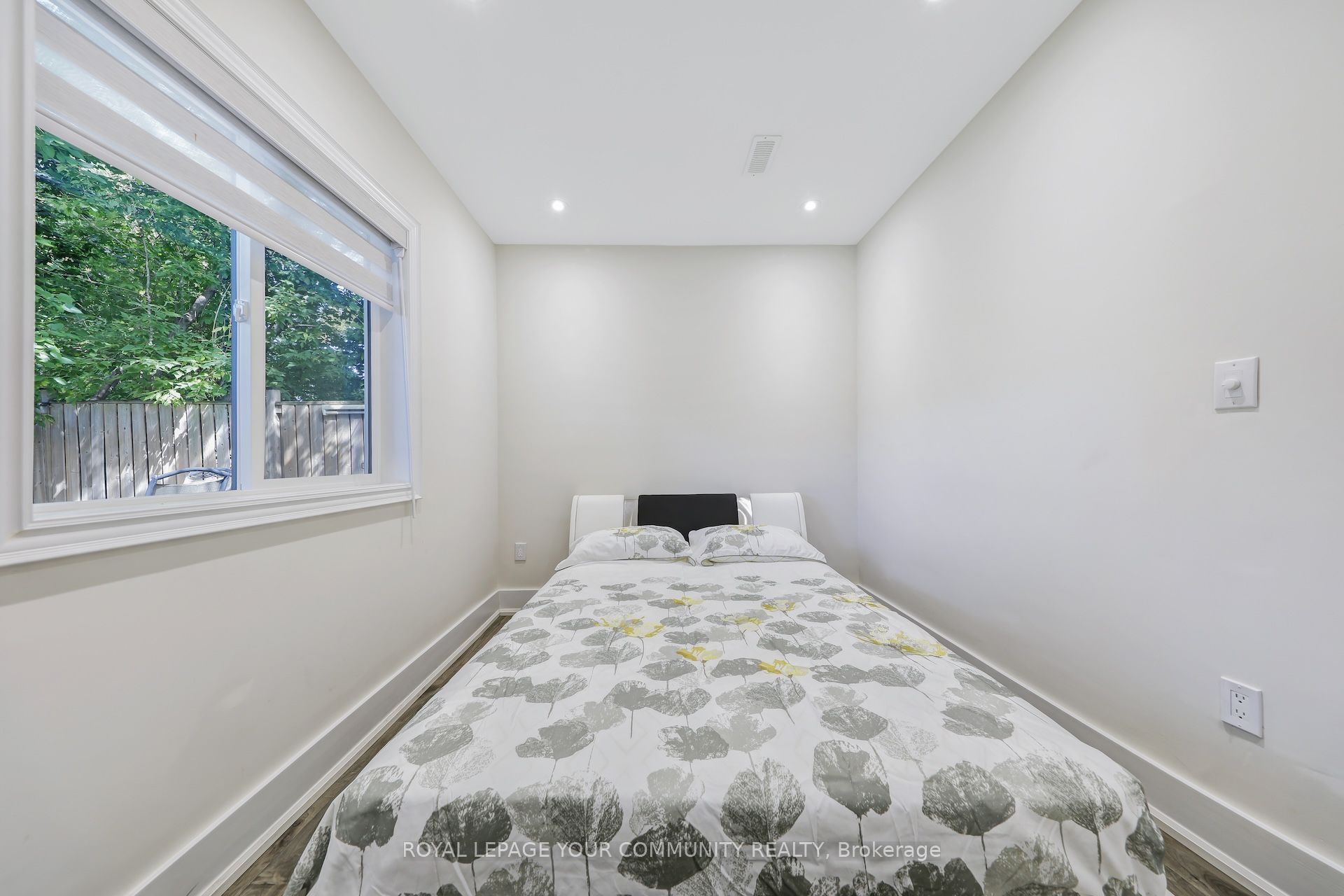 MLS #E12397649 image #21