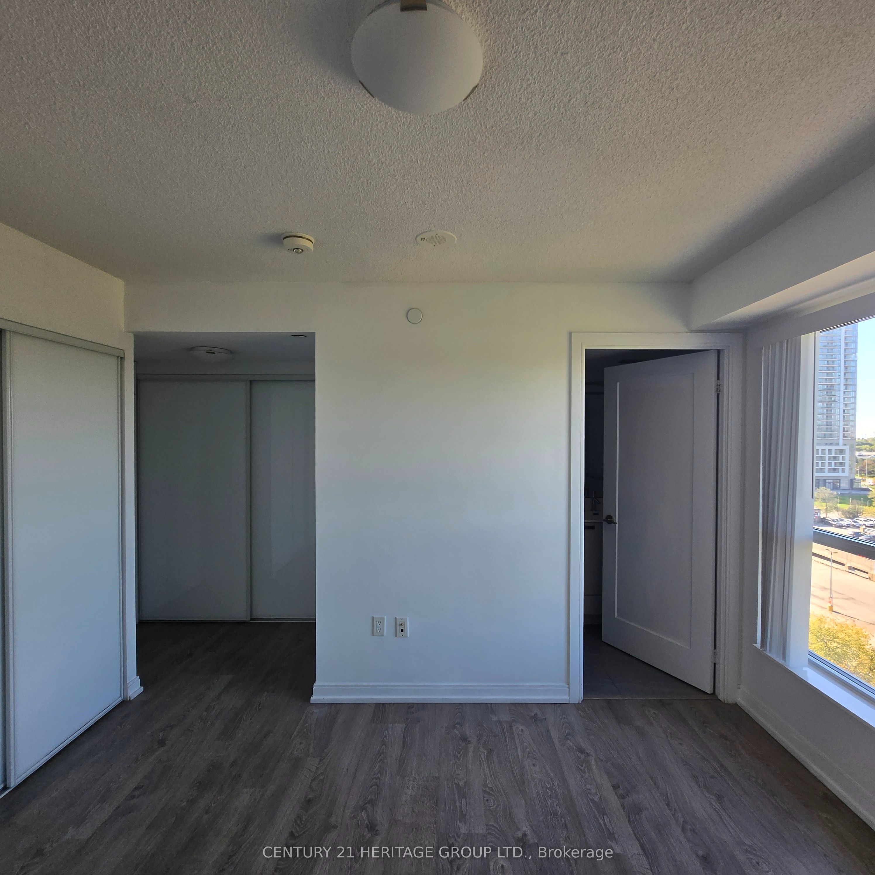 MLS #E12427675 image #17