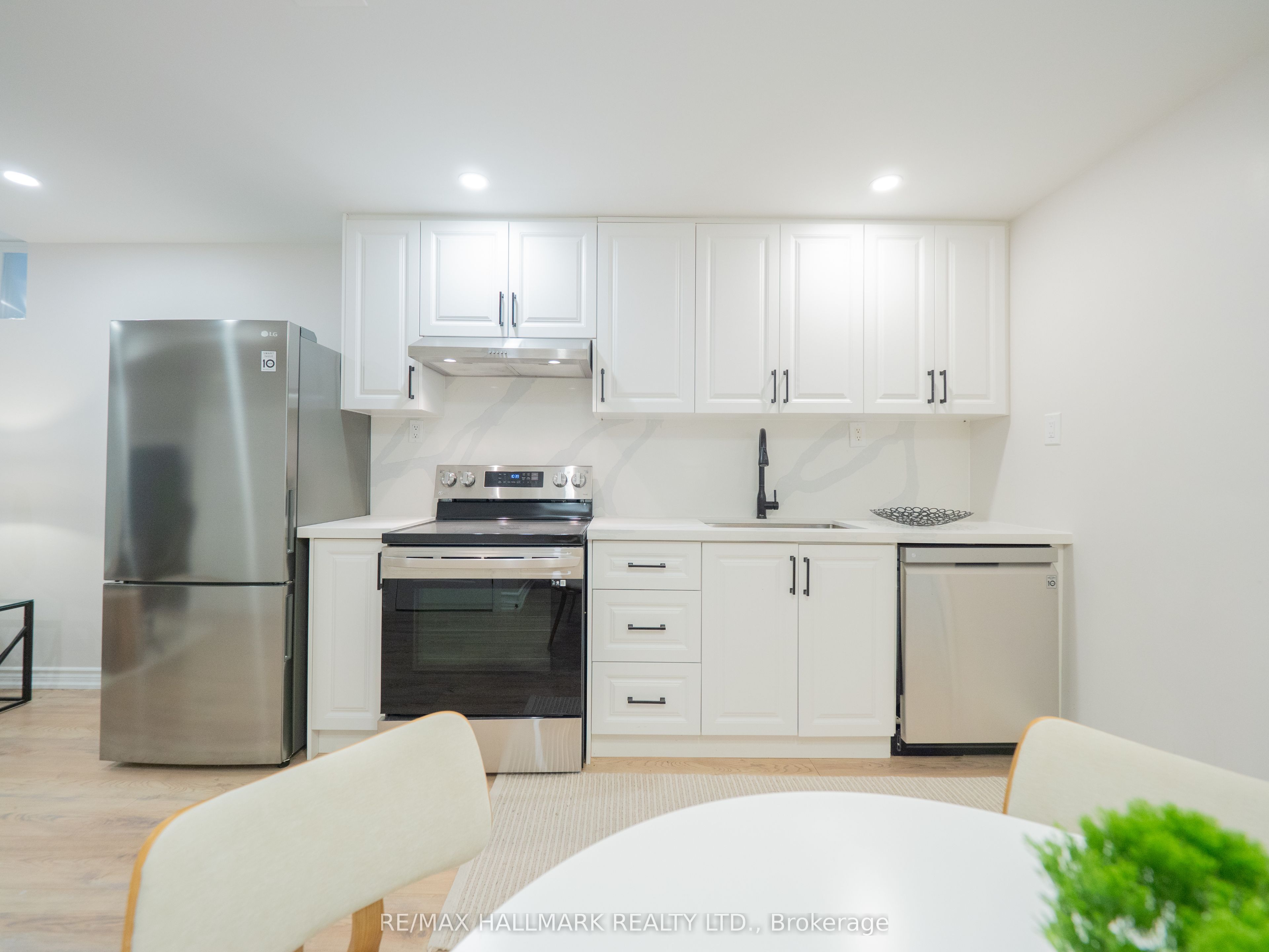 MLS #E12479947 image #33