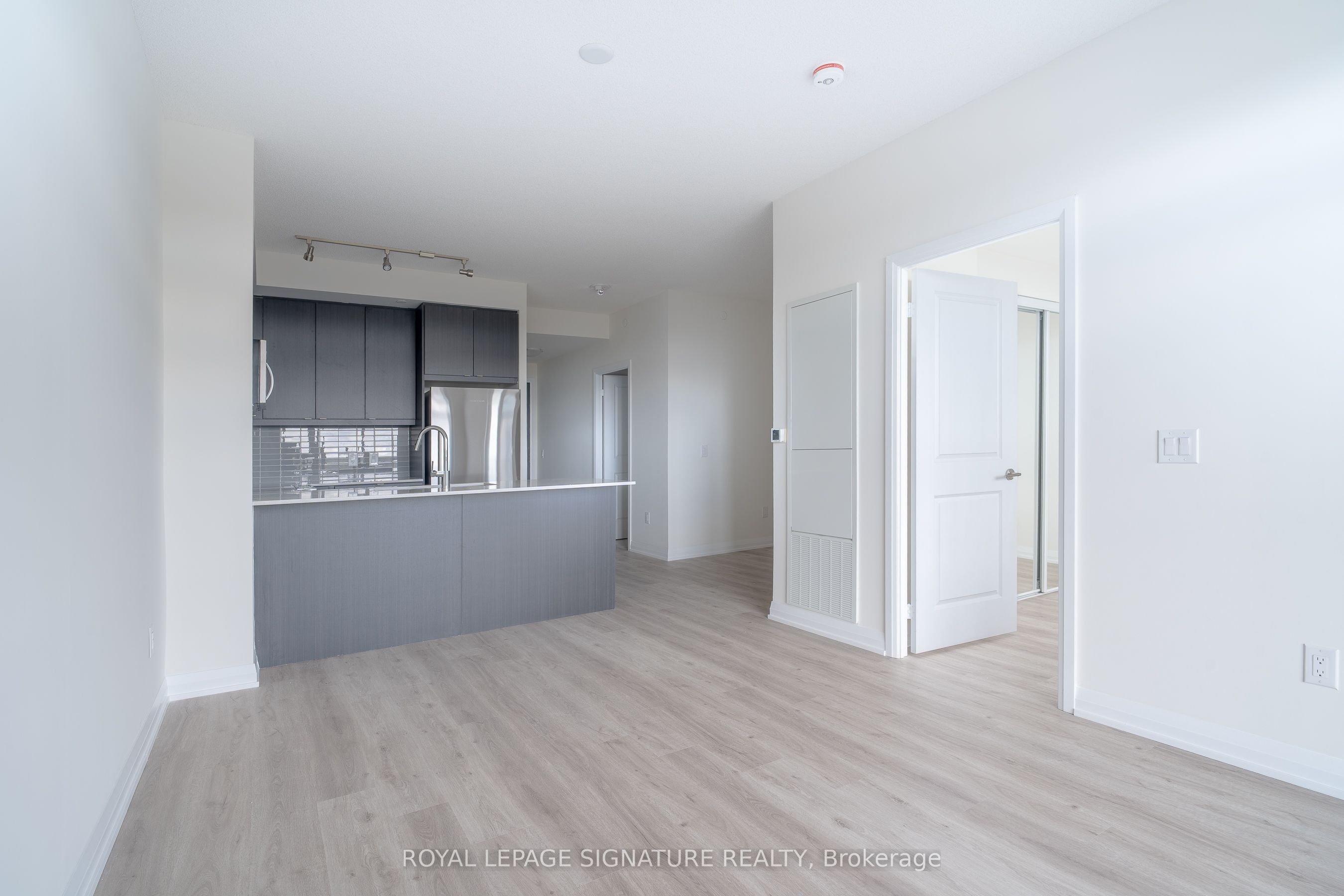 MLS #E12485657 image #8