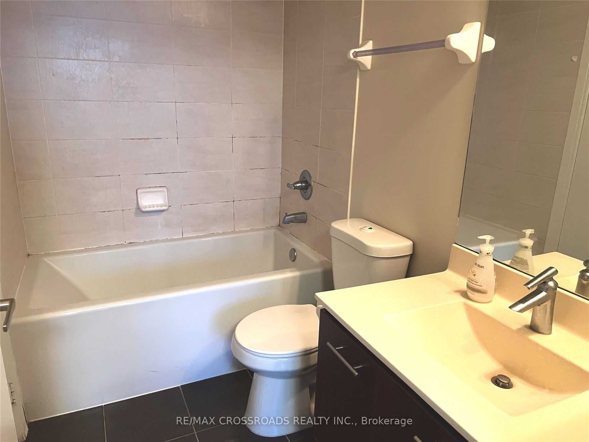 MLS #E12485919 image #8