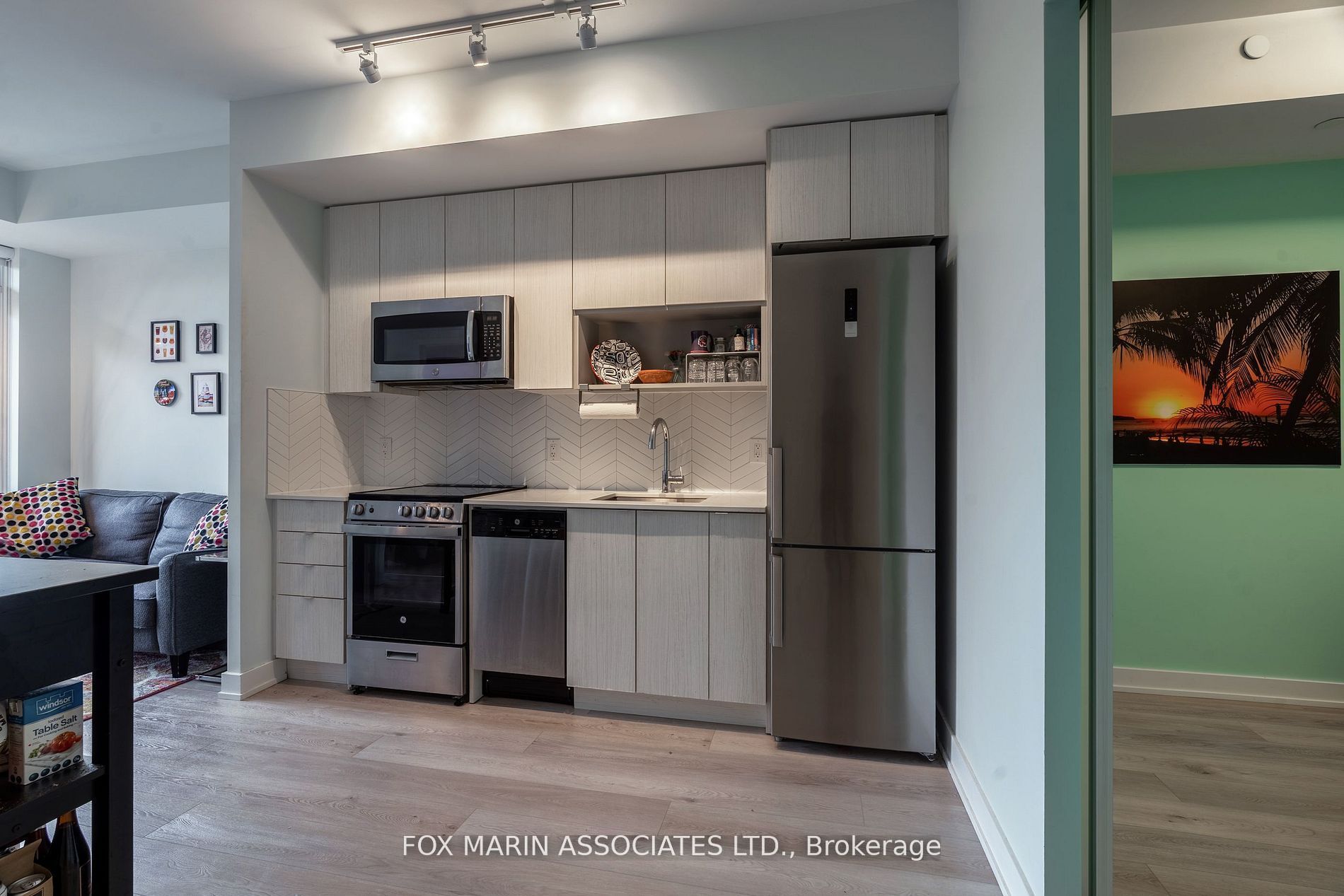 MLS #E12486430 image #8