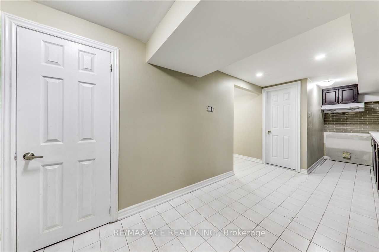 MLS #E12486660 image #8