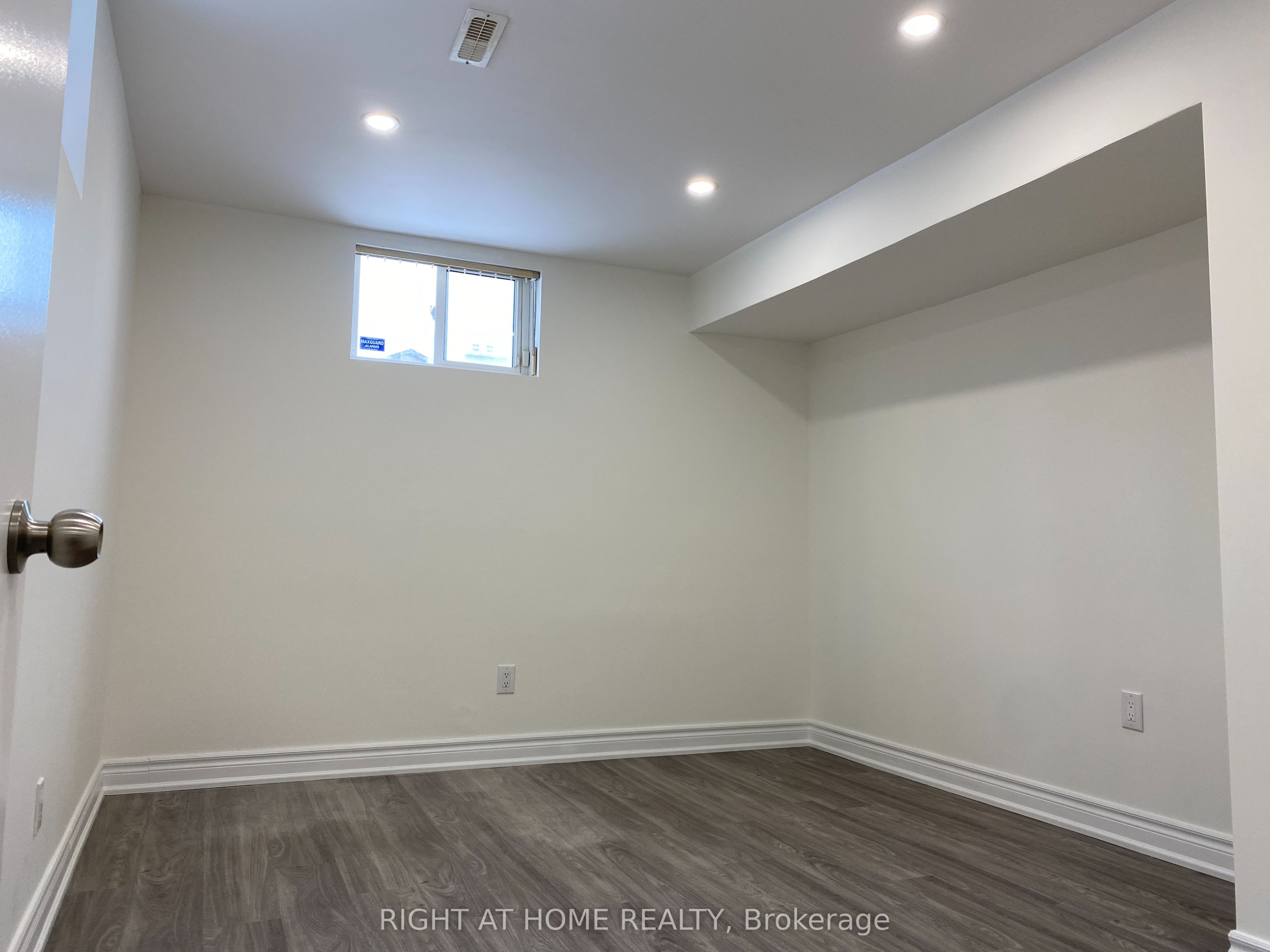 MLS #N12374563 image #12