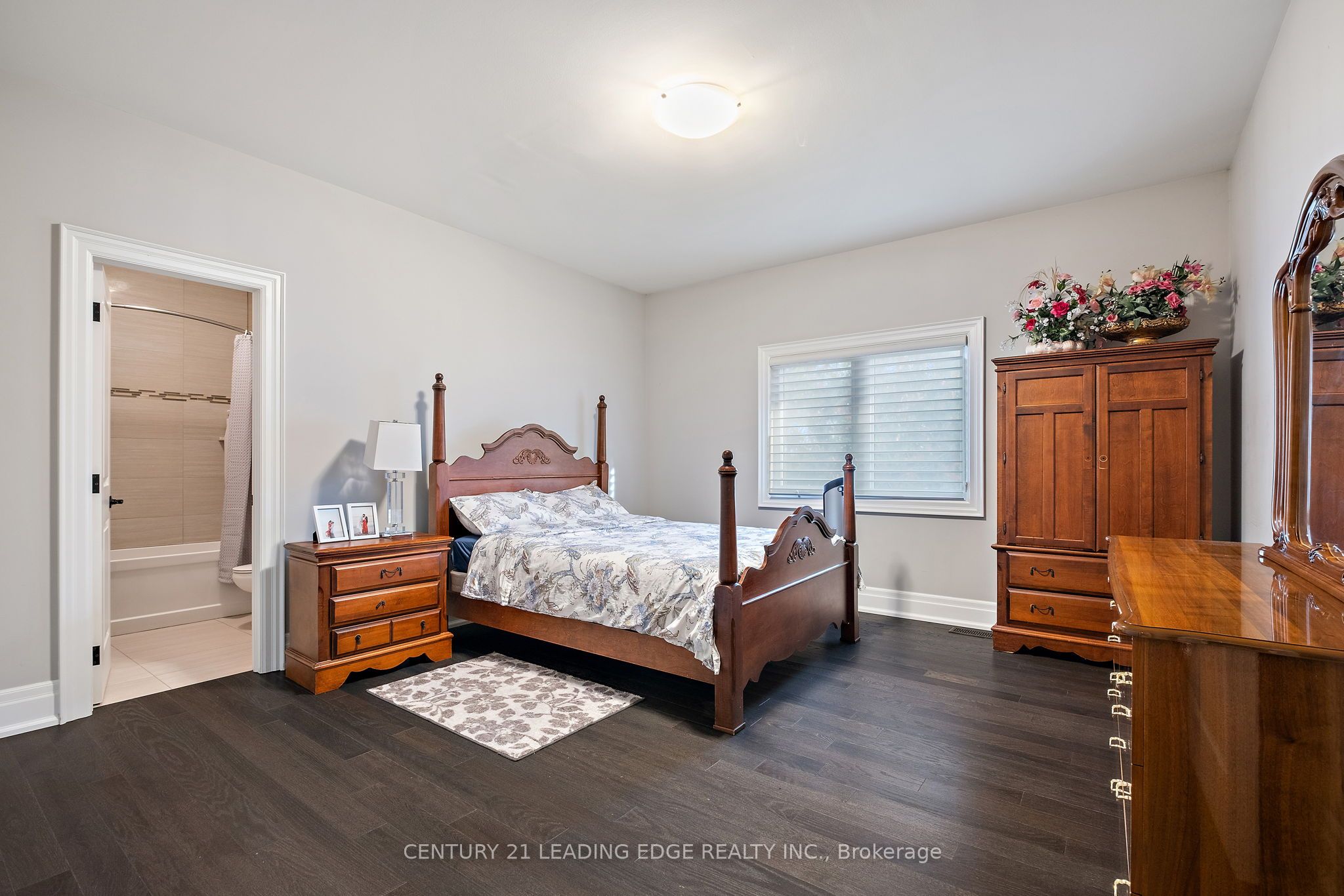 MLS #N12385067 image #28