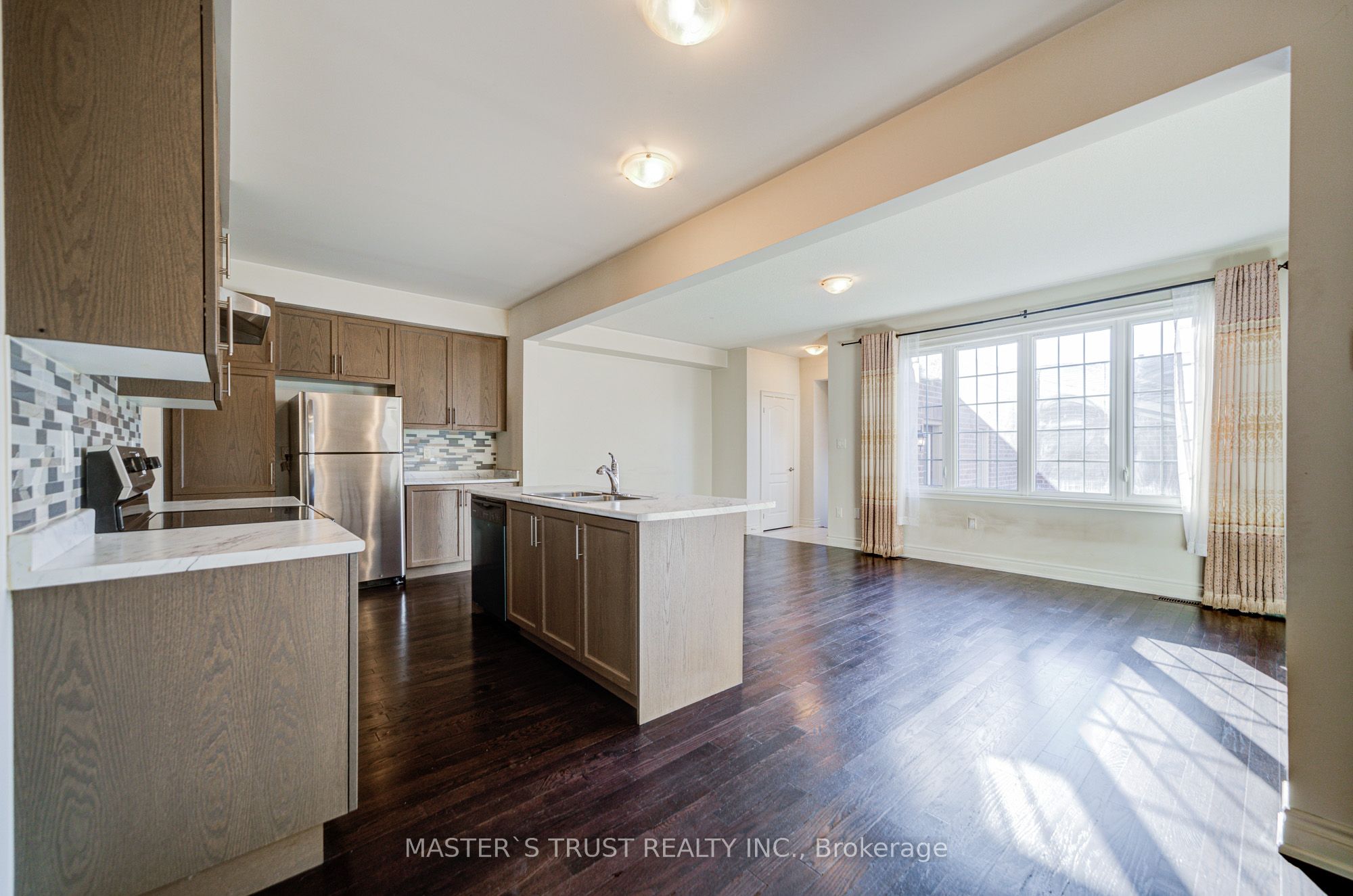 MLS #N12389119 image #10