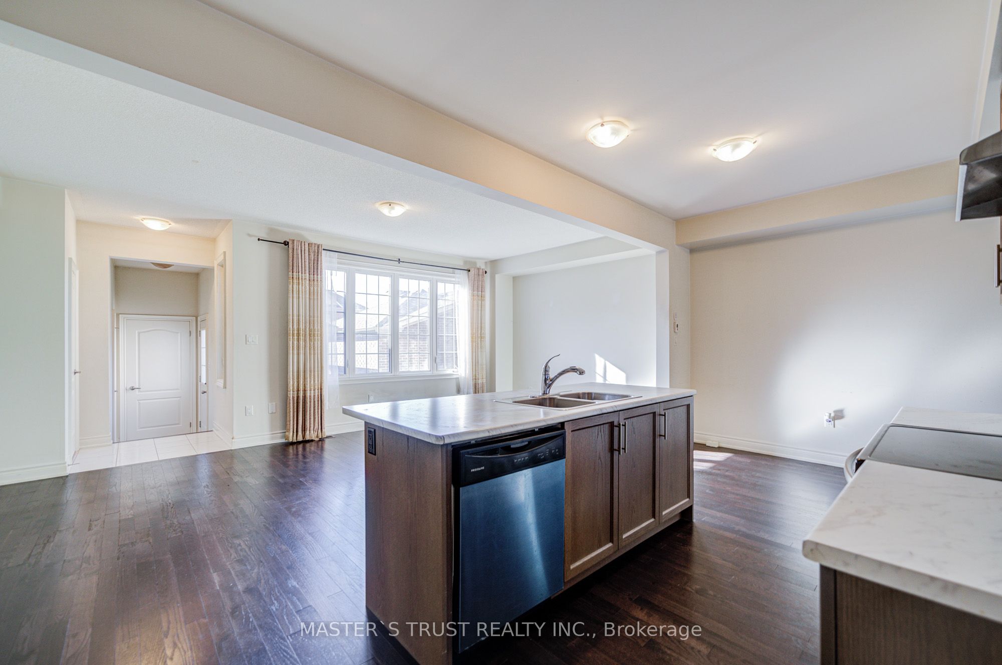 MLS #N12389119 image #15