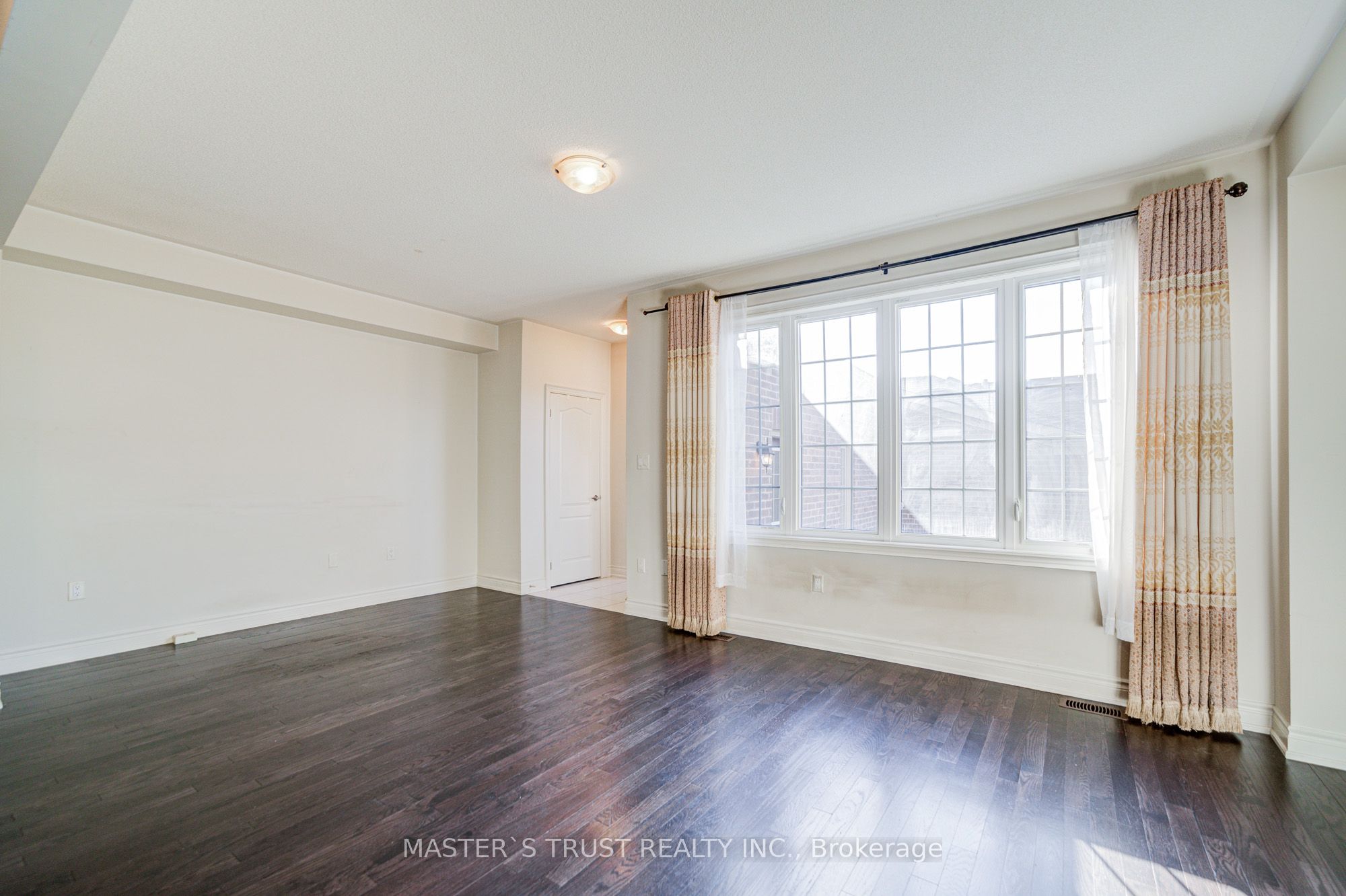 MLS #N12389119 image #17