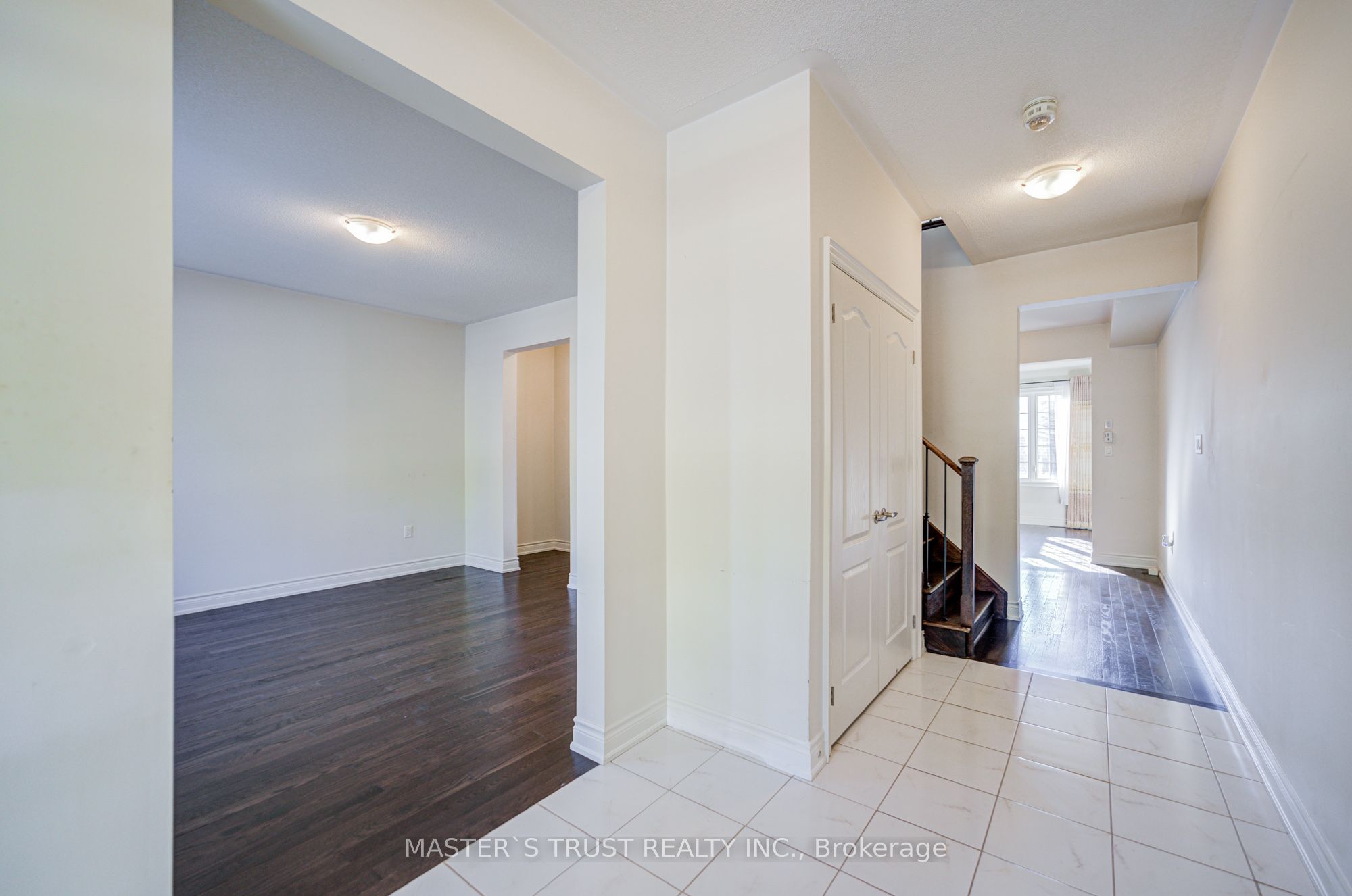 MLS #N12389119 image #3