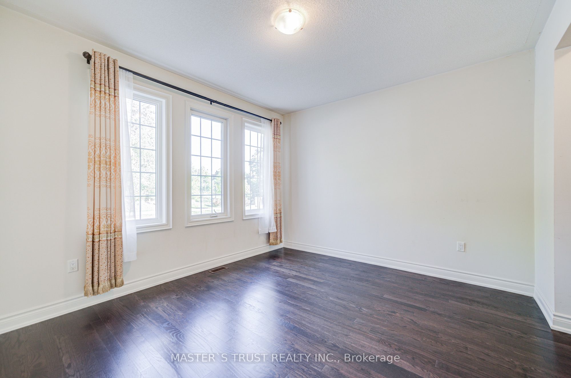 MLS #N12389119 image #4