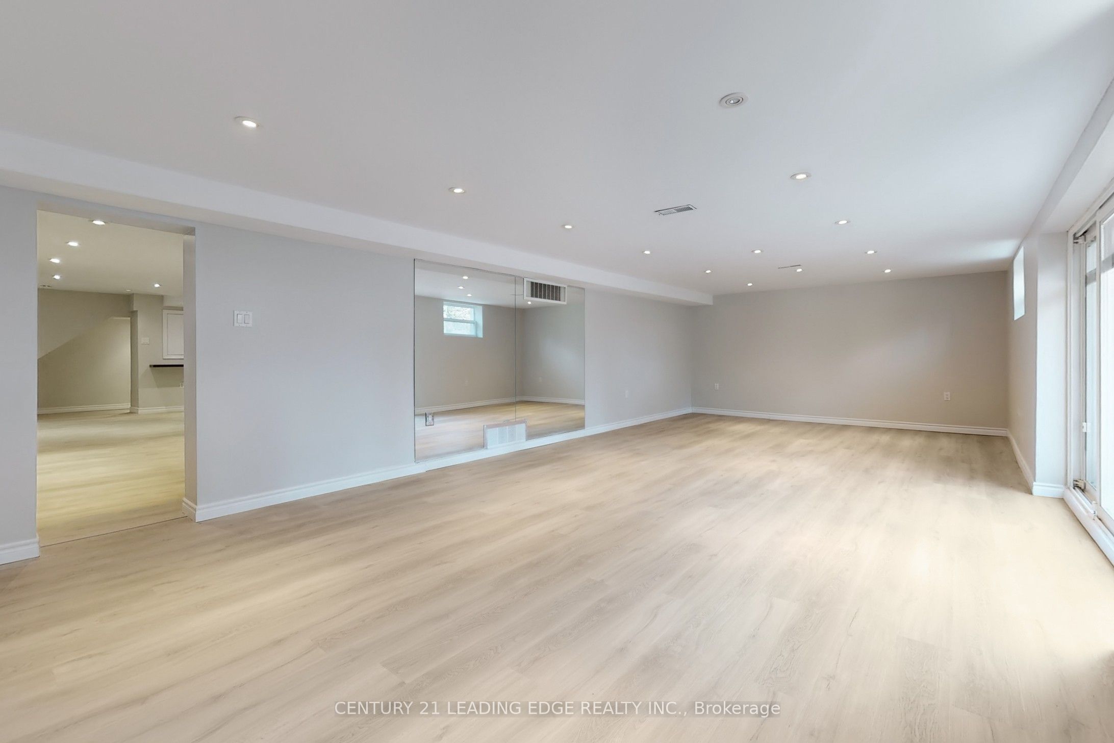 MLS #N12389983 image #30