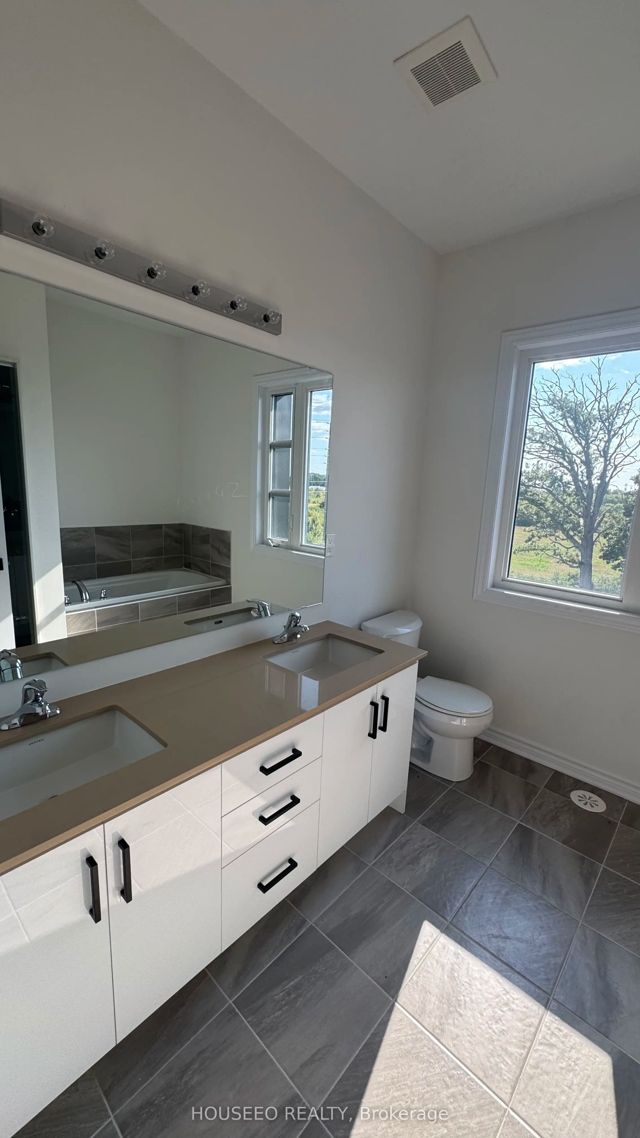 MLS #N12392373 image #6