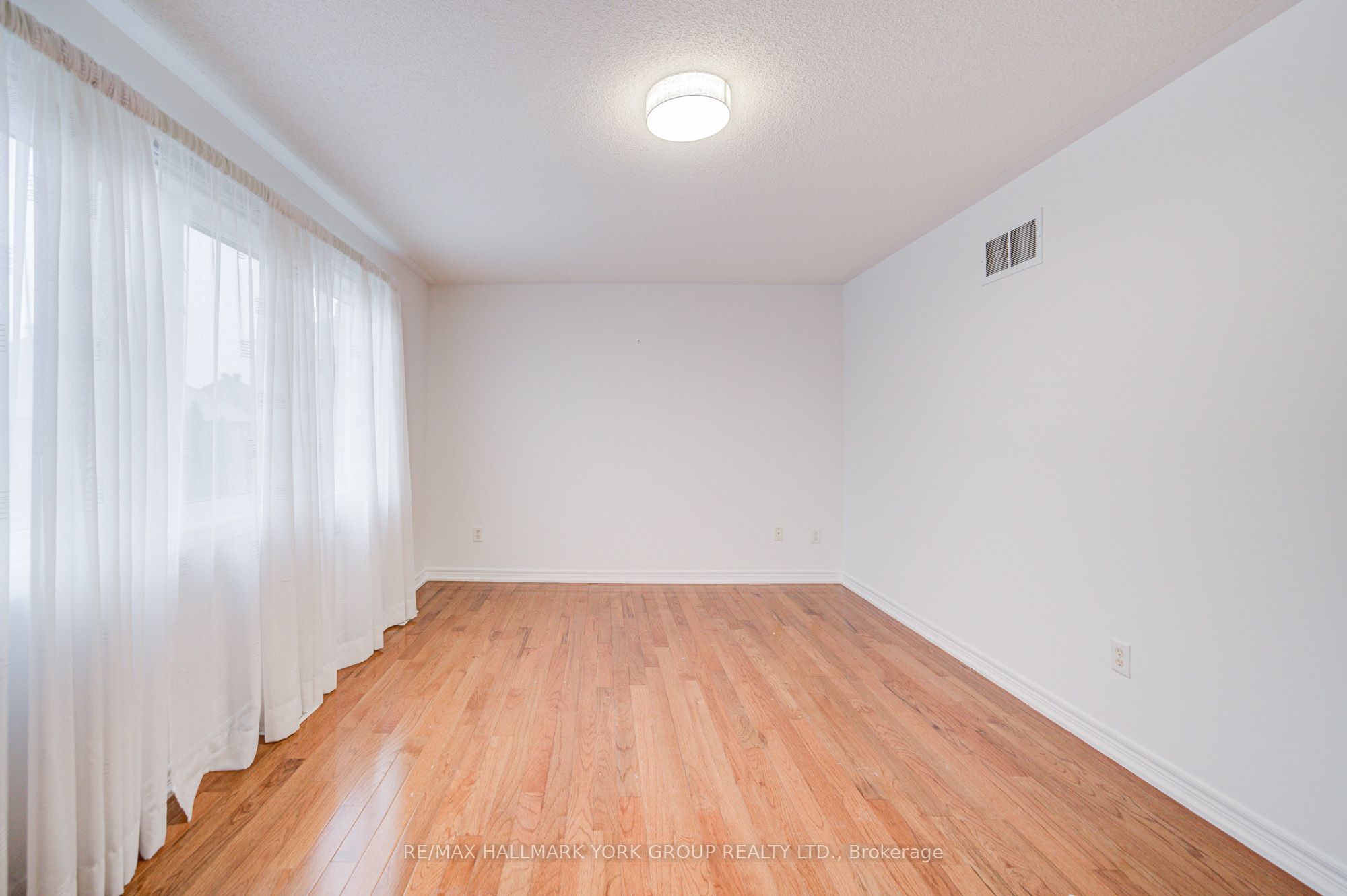 MLS #N12392452 image #34