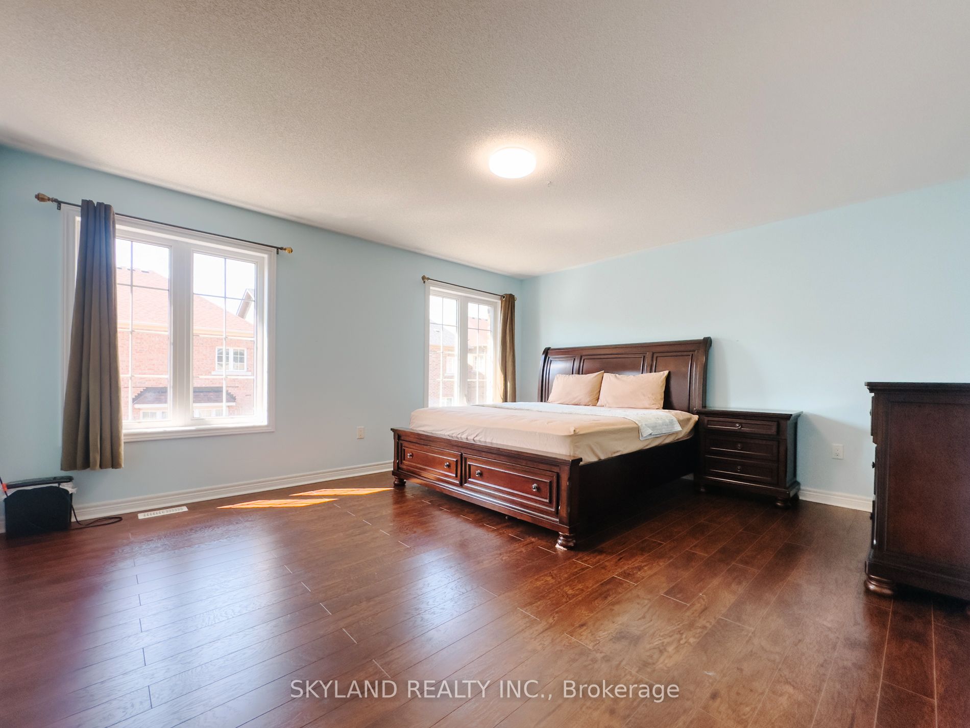 MLS #N12396068 image #5